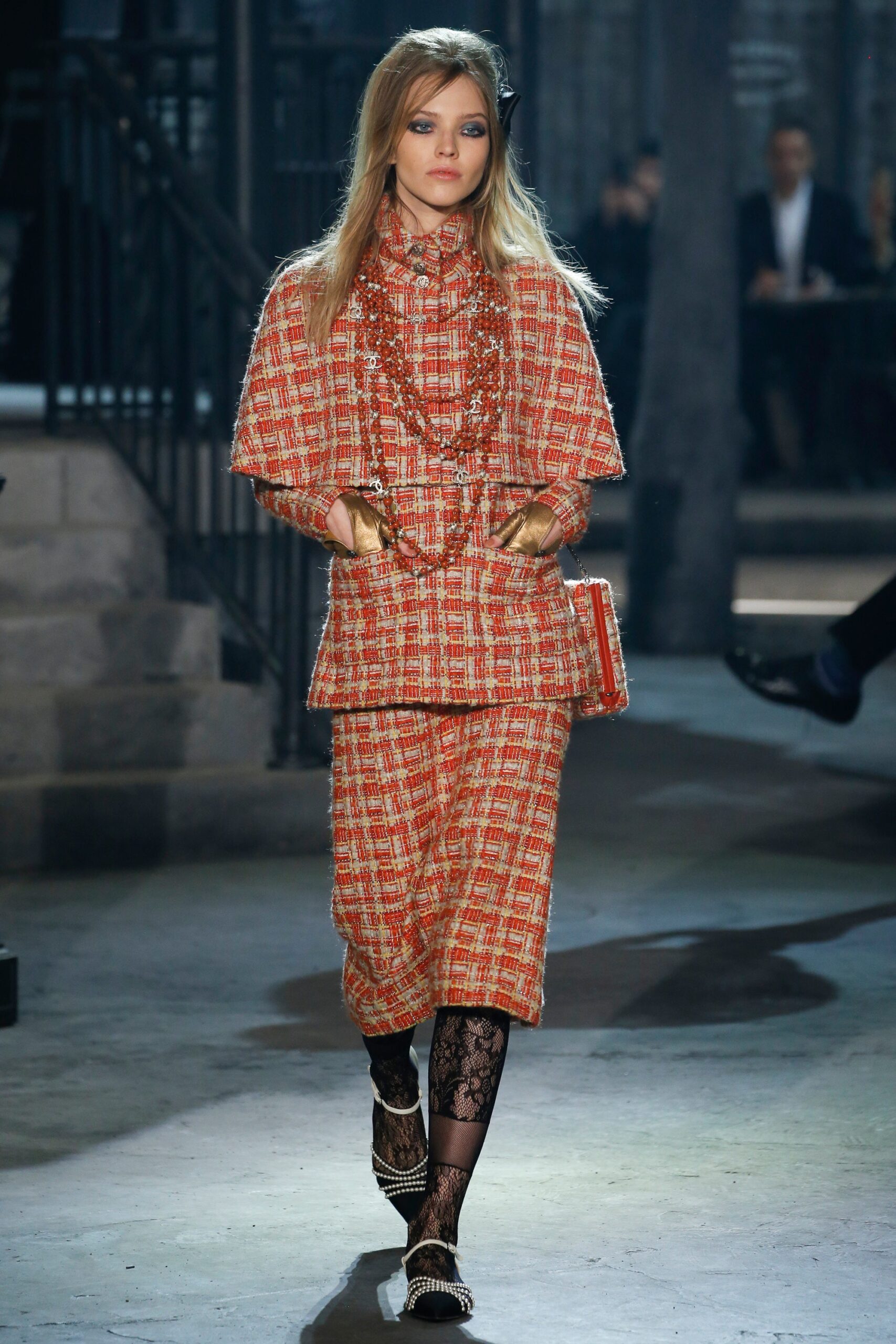Chanel F/W 16 Look 582