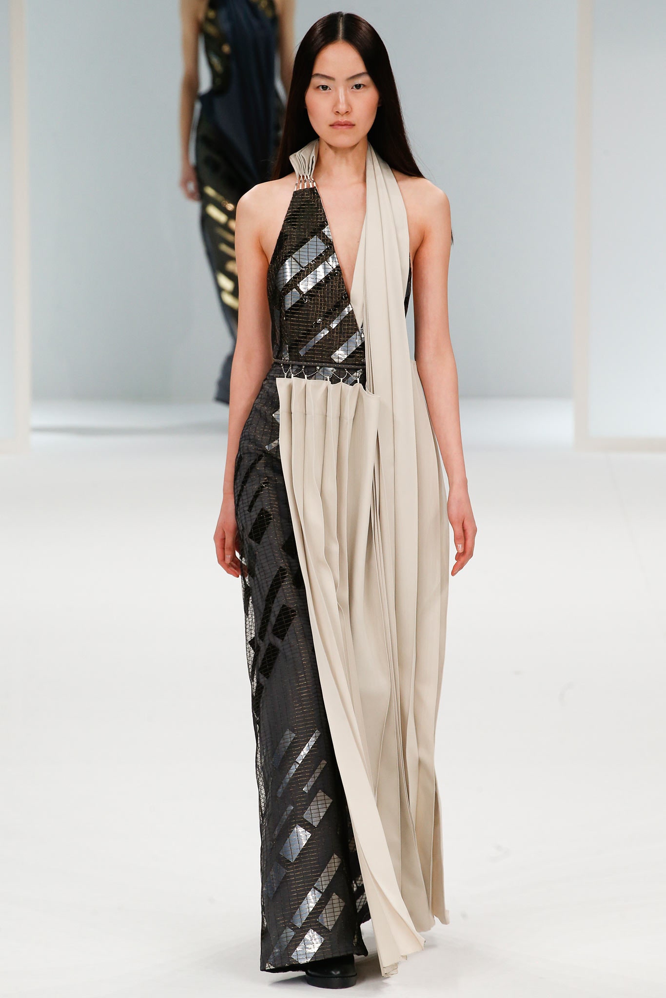 Chalayan F/W 15 Look 369