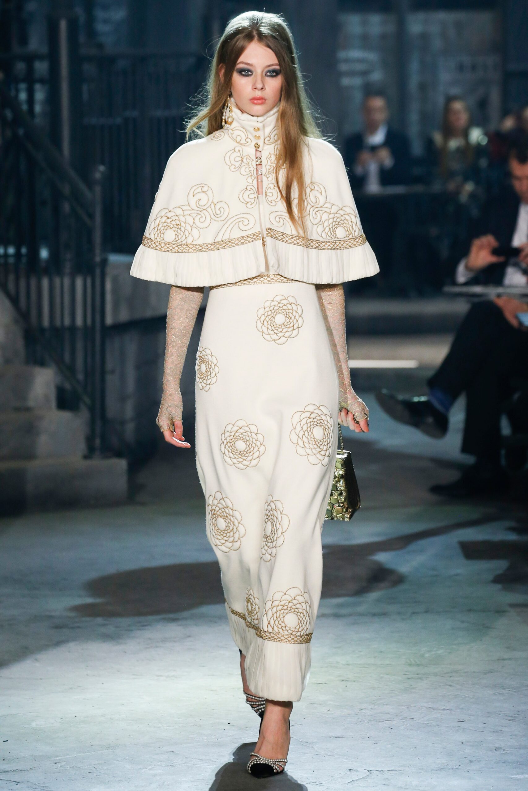 Chanel F/W 16 Look 953