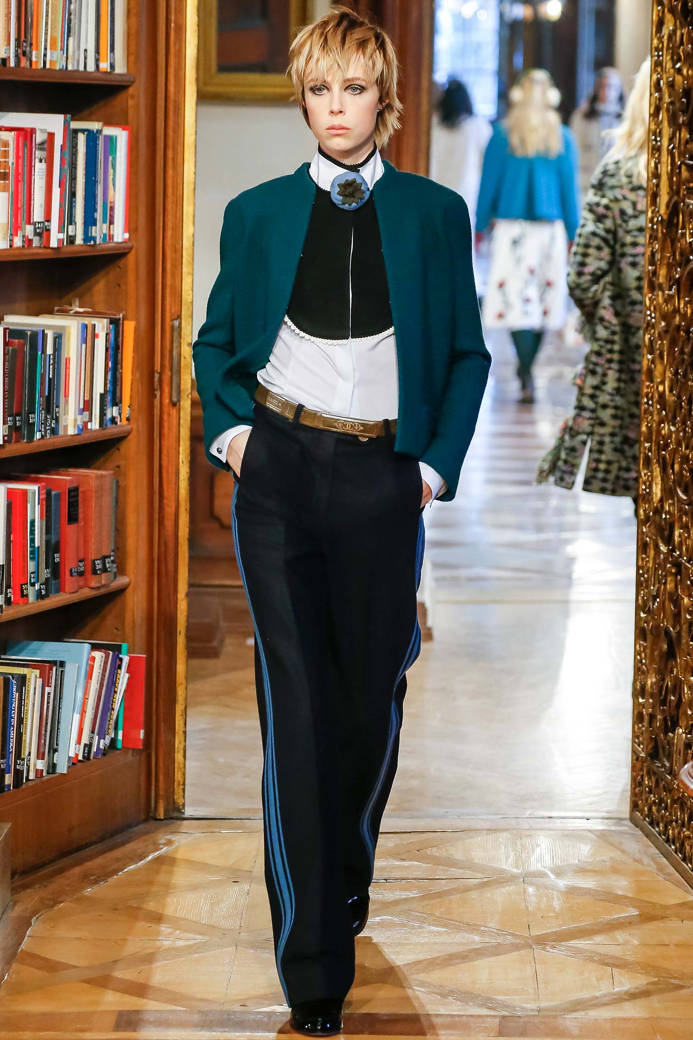 Chanel F/W 15 Look 145