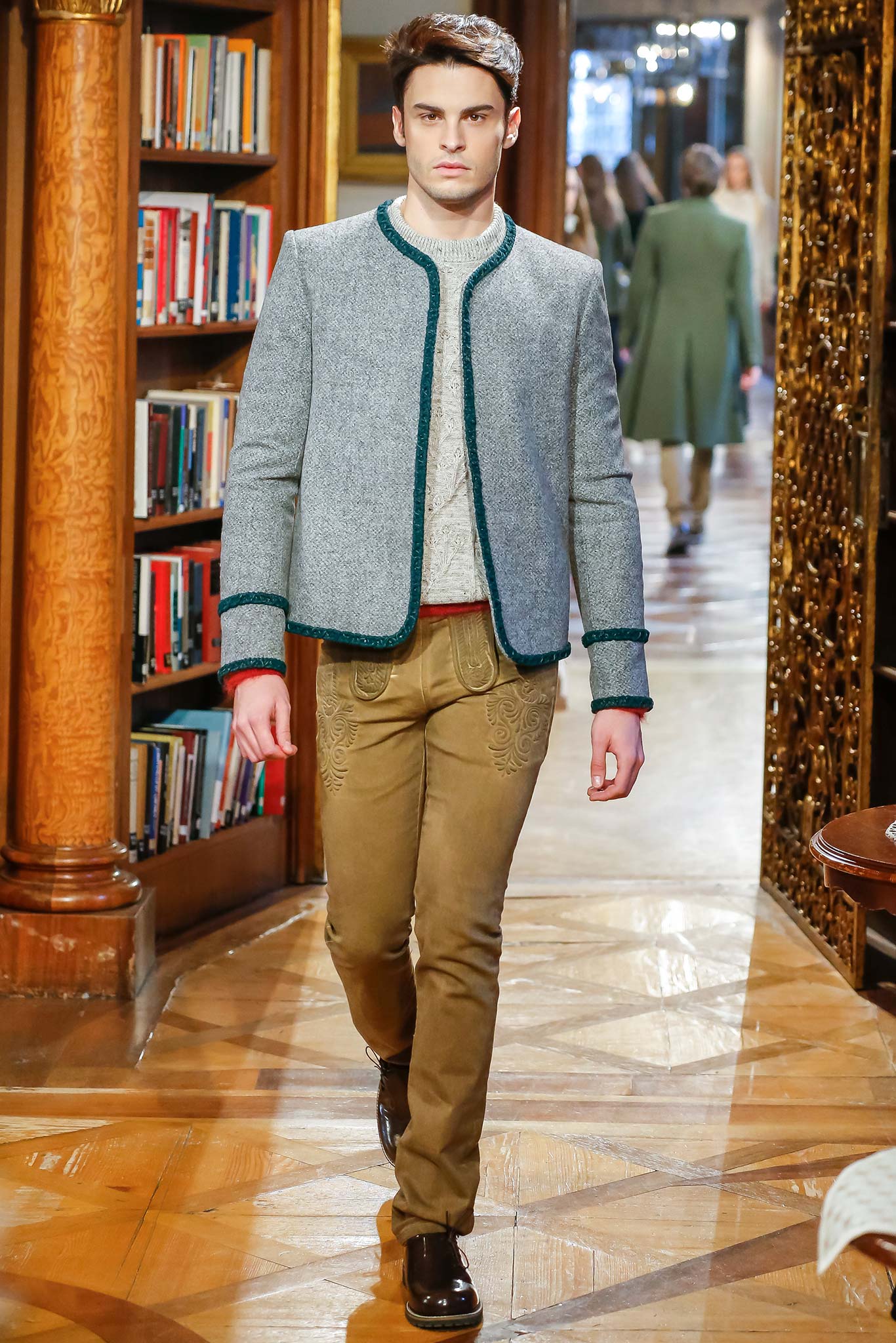 Chanel F/W 15 Look 158