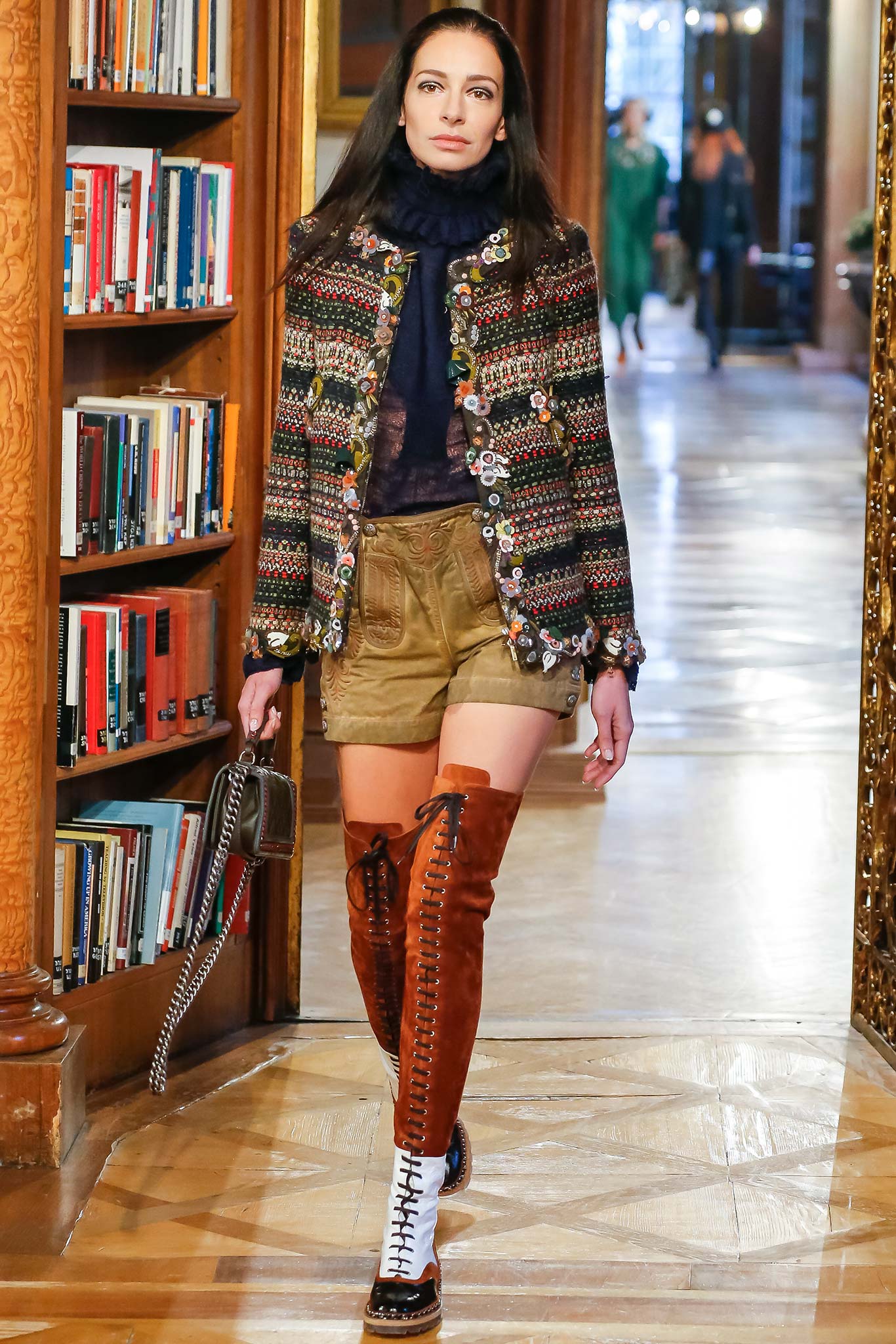 Chanel F/W 15 Look 376