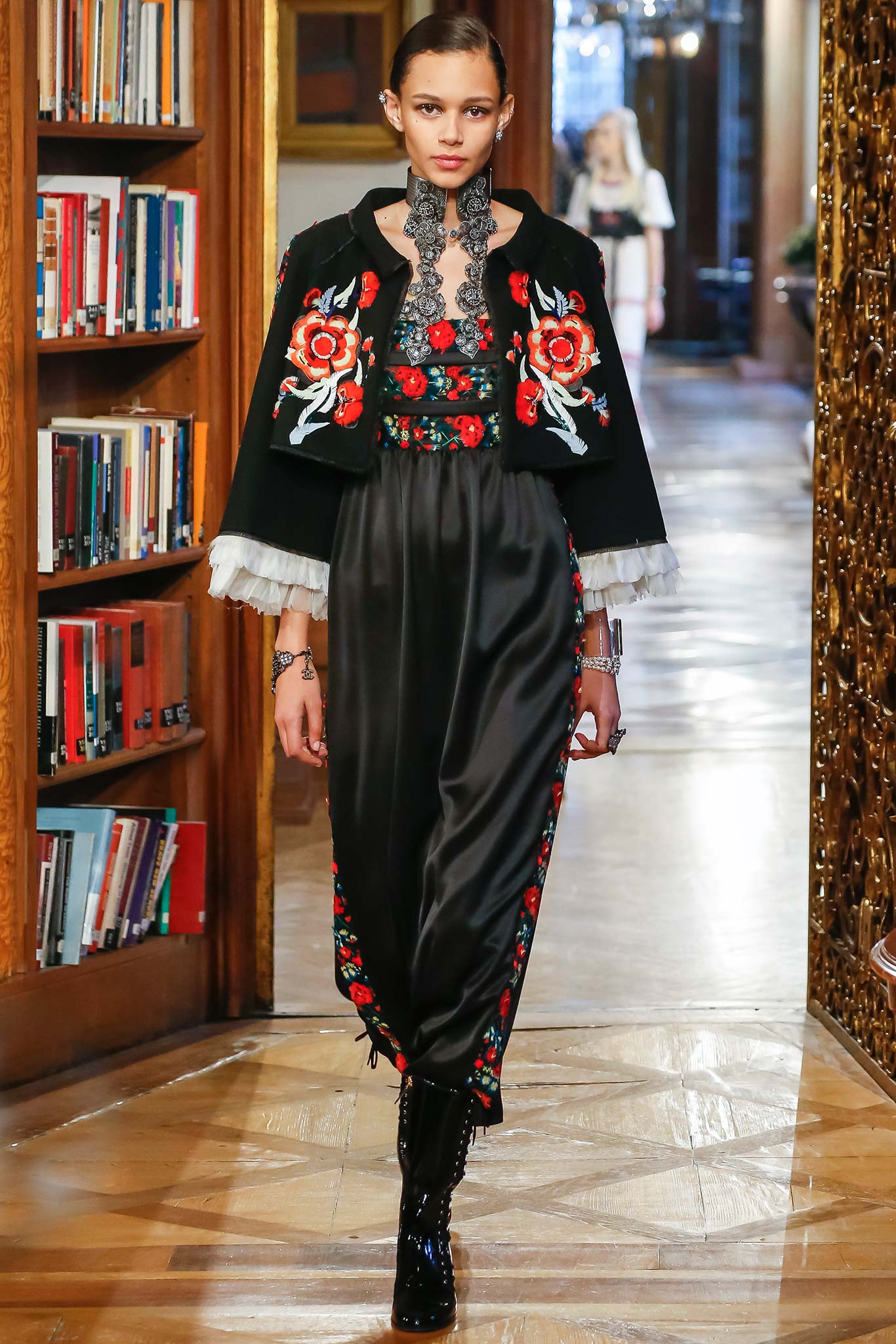 Chanel F/W 15 Look 430
