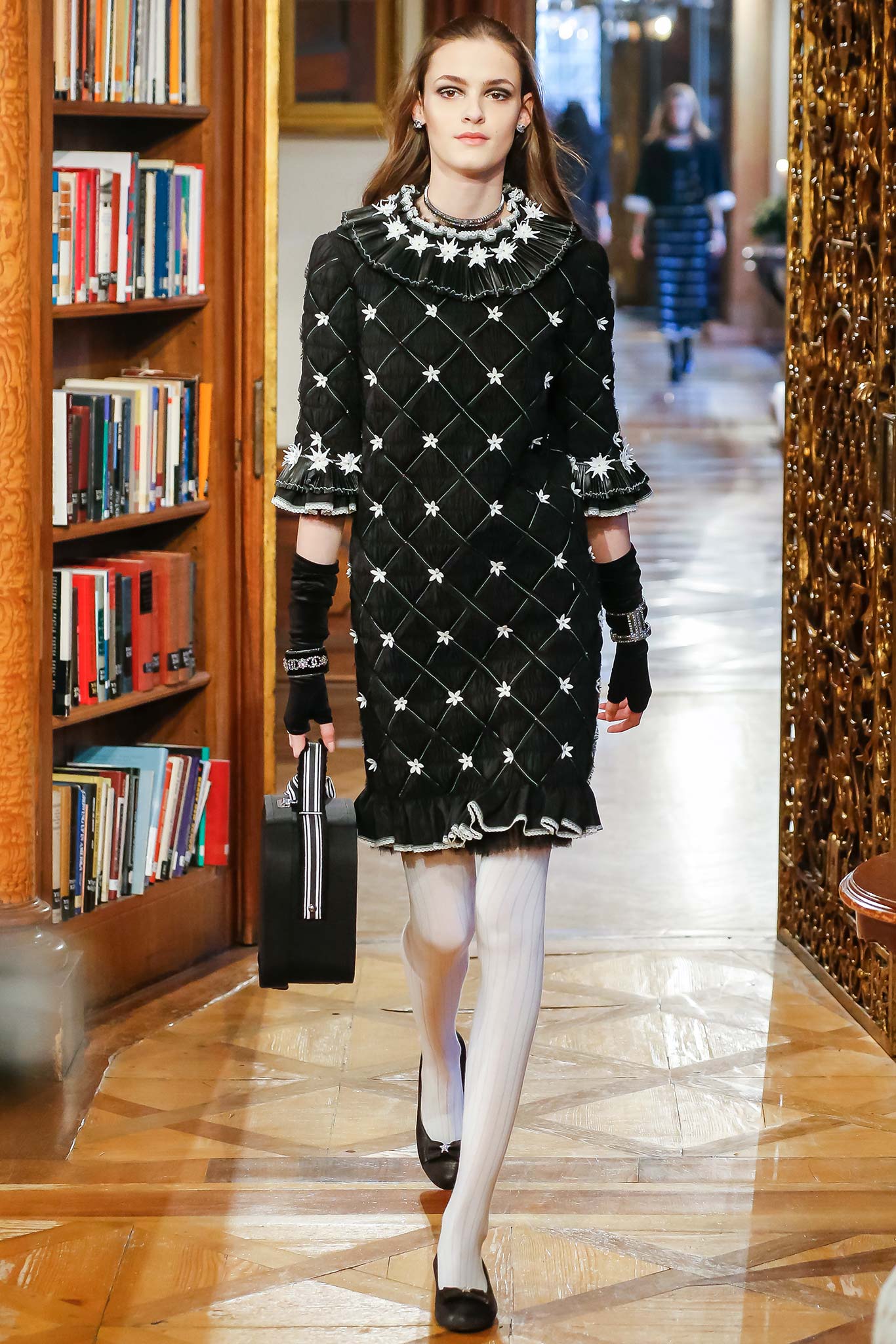 Chanel F/W 15 Look 472