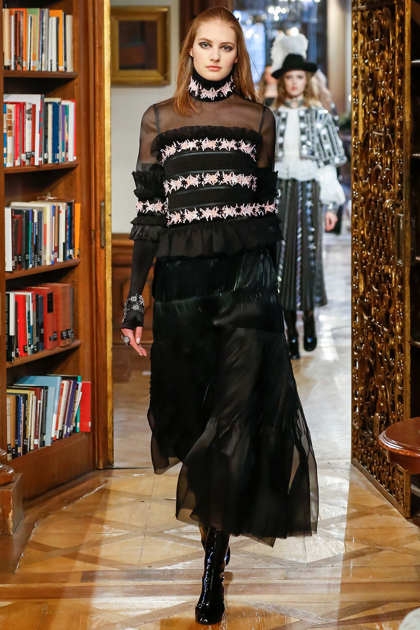 Chanel F/W 15 Look 504