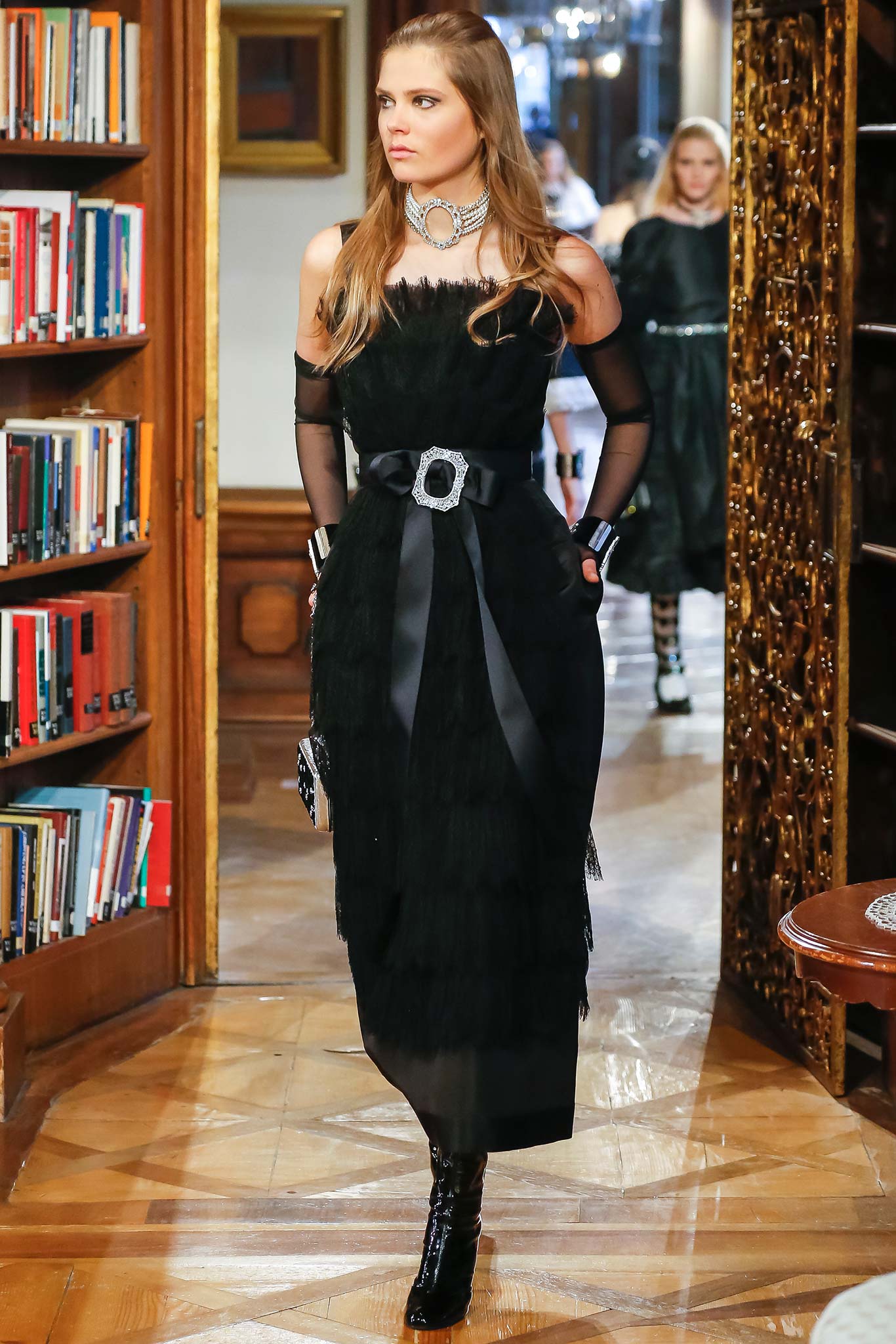 Chanel F/W 15 Look 525