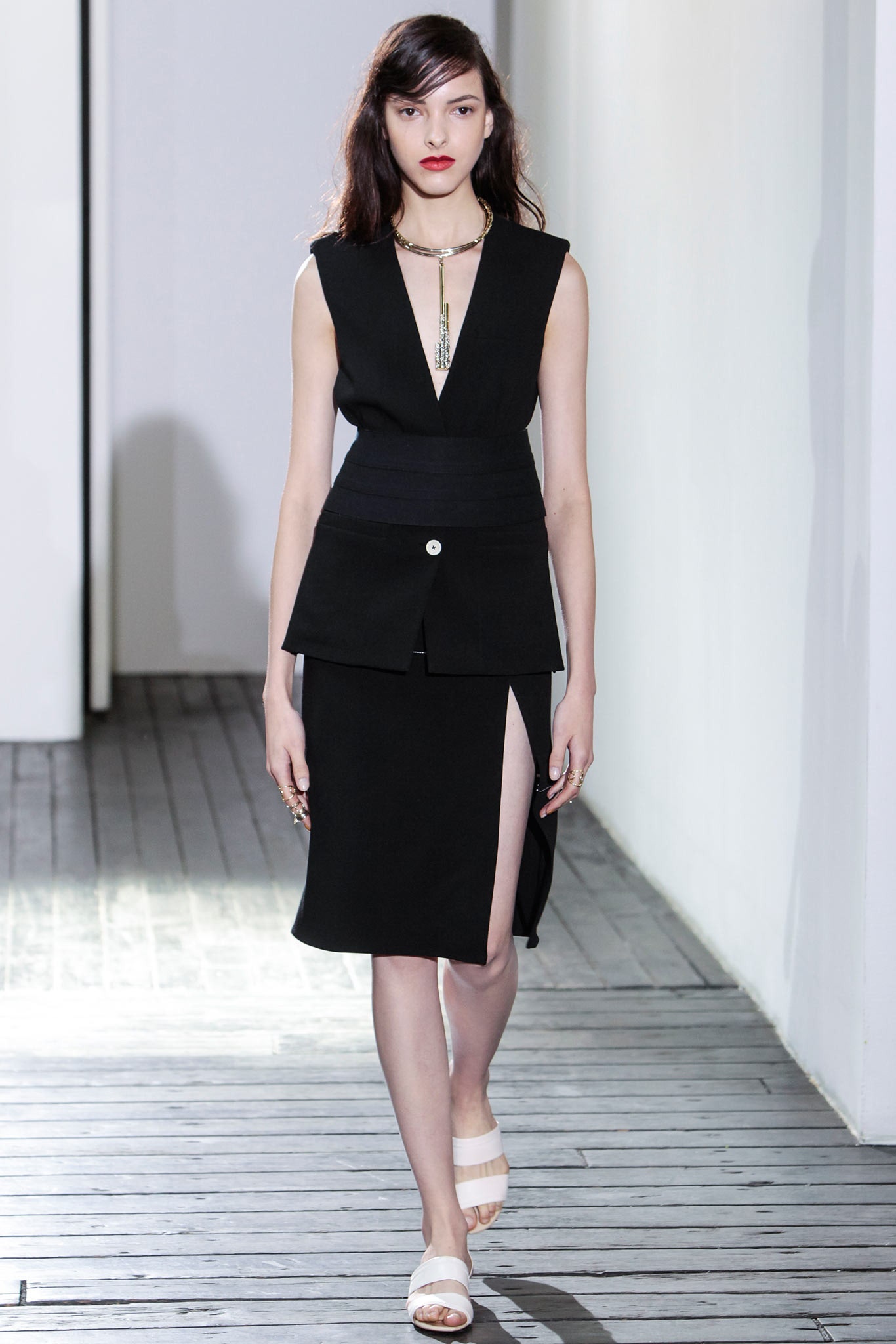 black deep V structured top