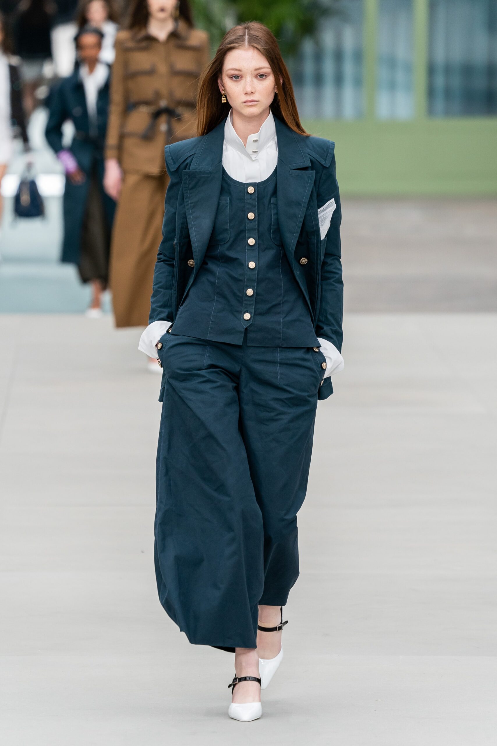 Chanel Resort 20 Look 1