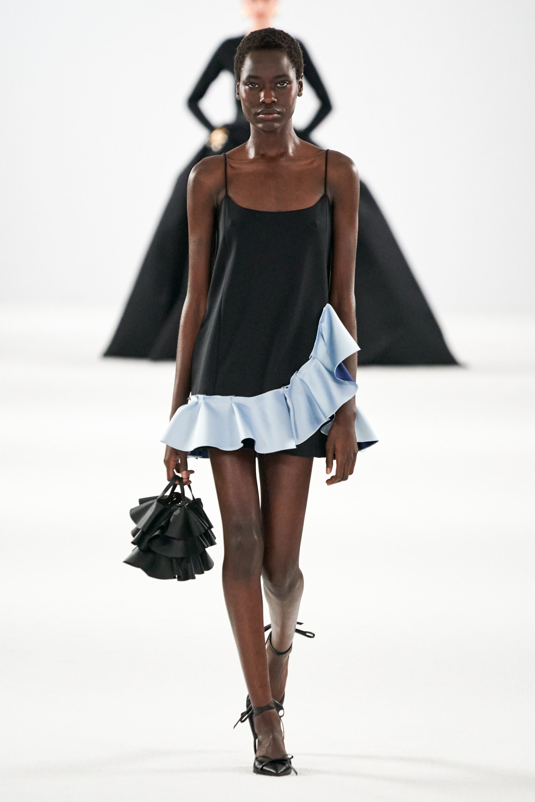 Carolina Herrera F/W 22 Look 72