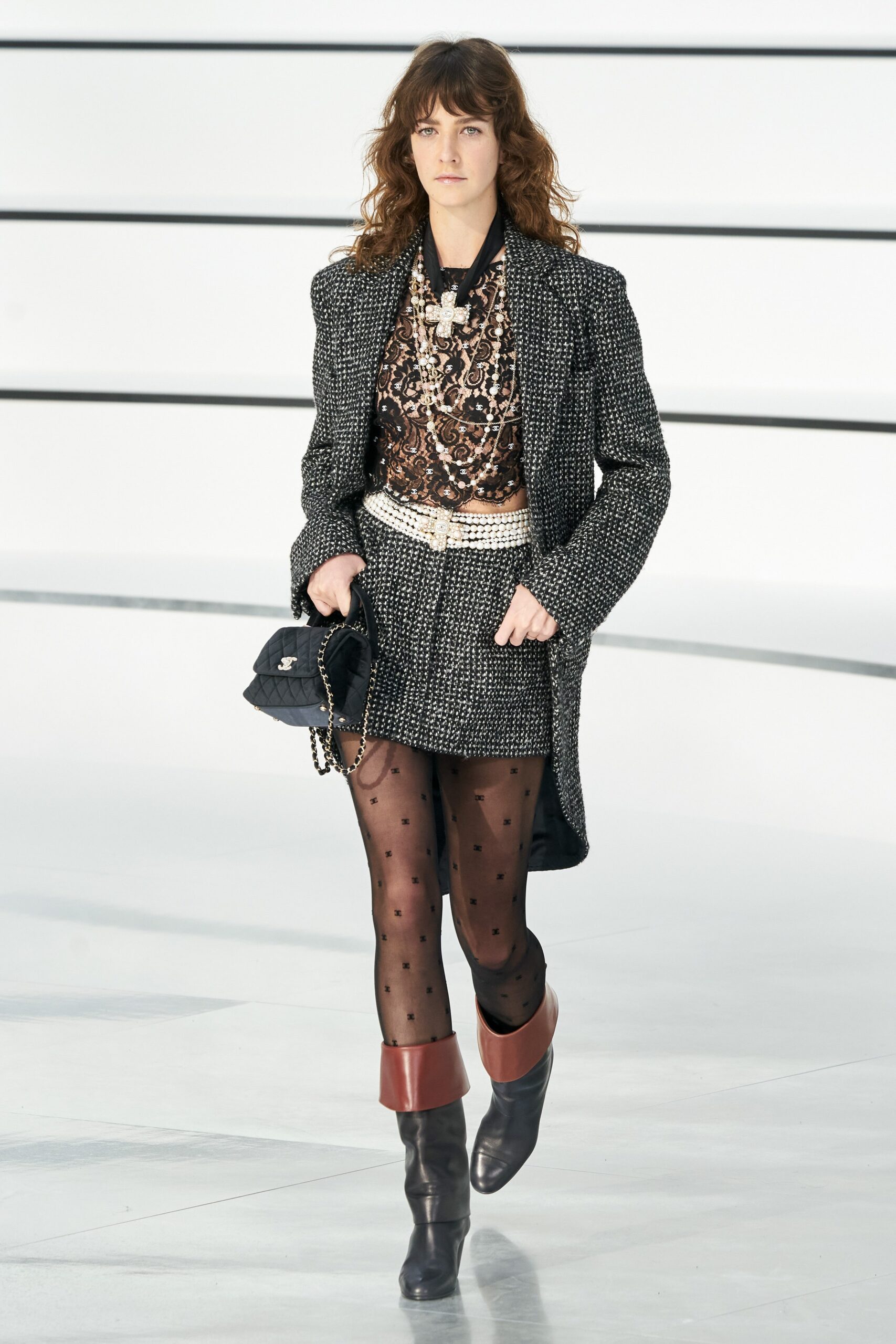 Chanel F/W 20 Look 8