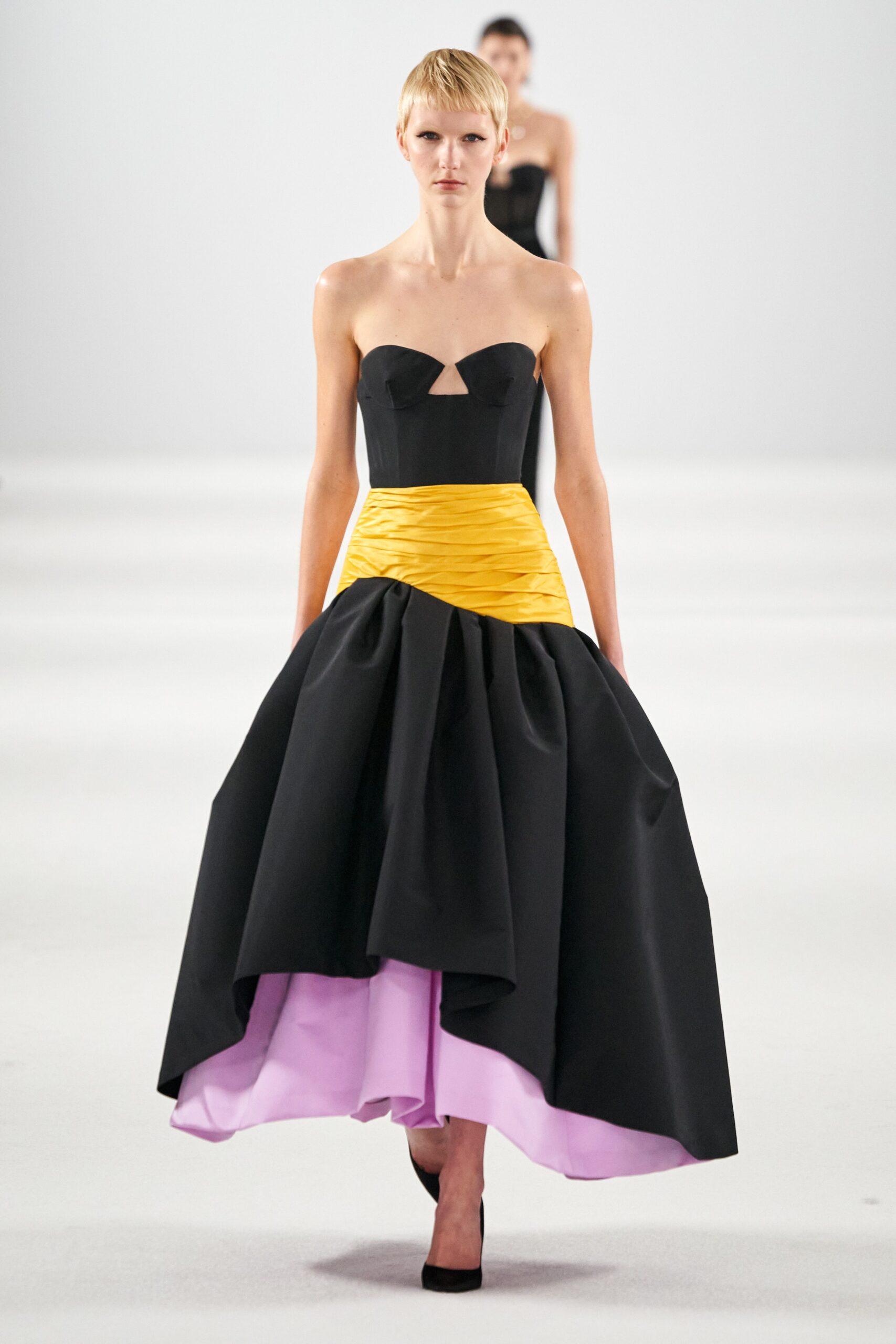 Carolina Herrera F/W 22 Look 159