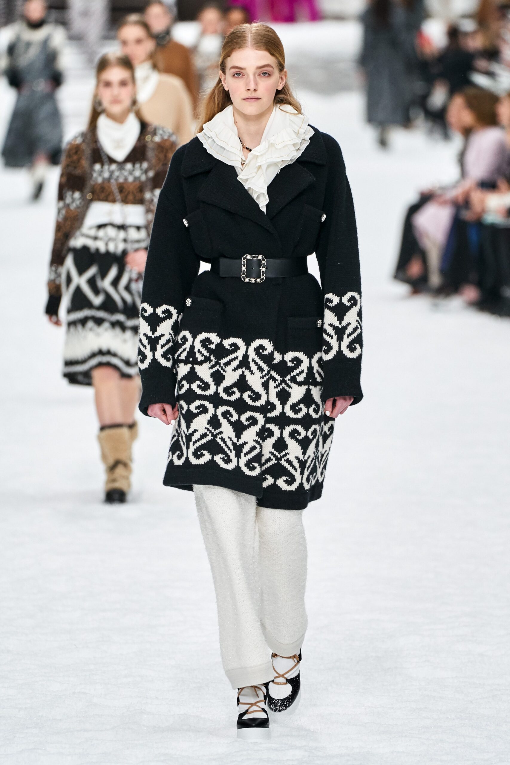 Chanel F/W 19 Look 5