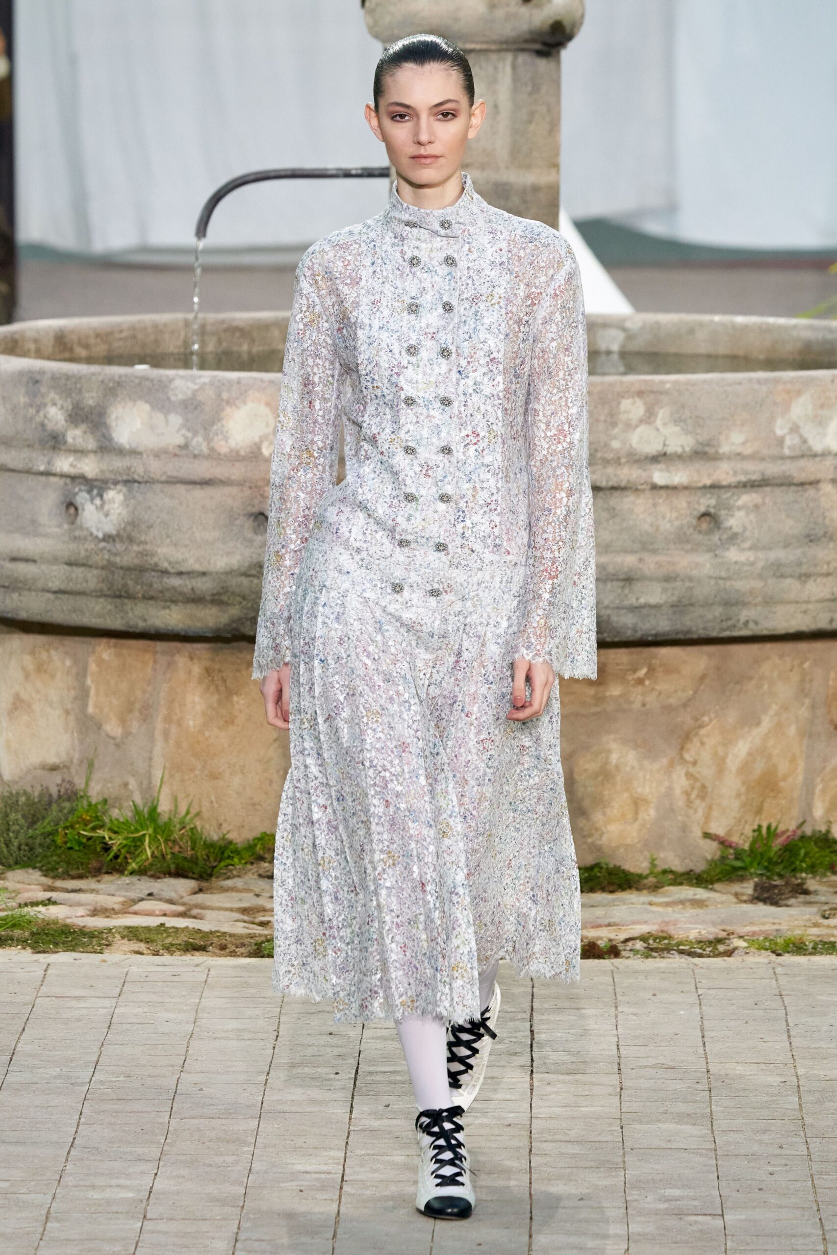Chanel S/S 20 Couture Look 6