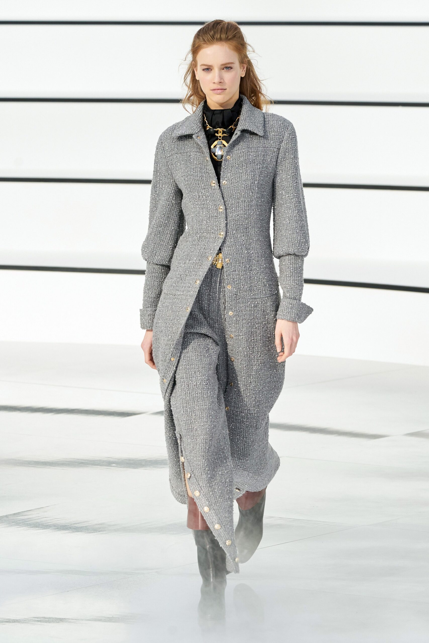 Chanel F/W 20 Look 11