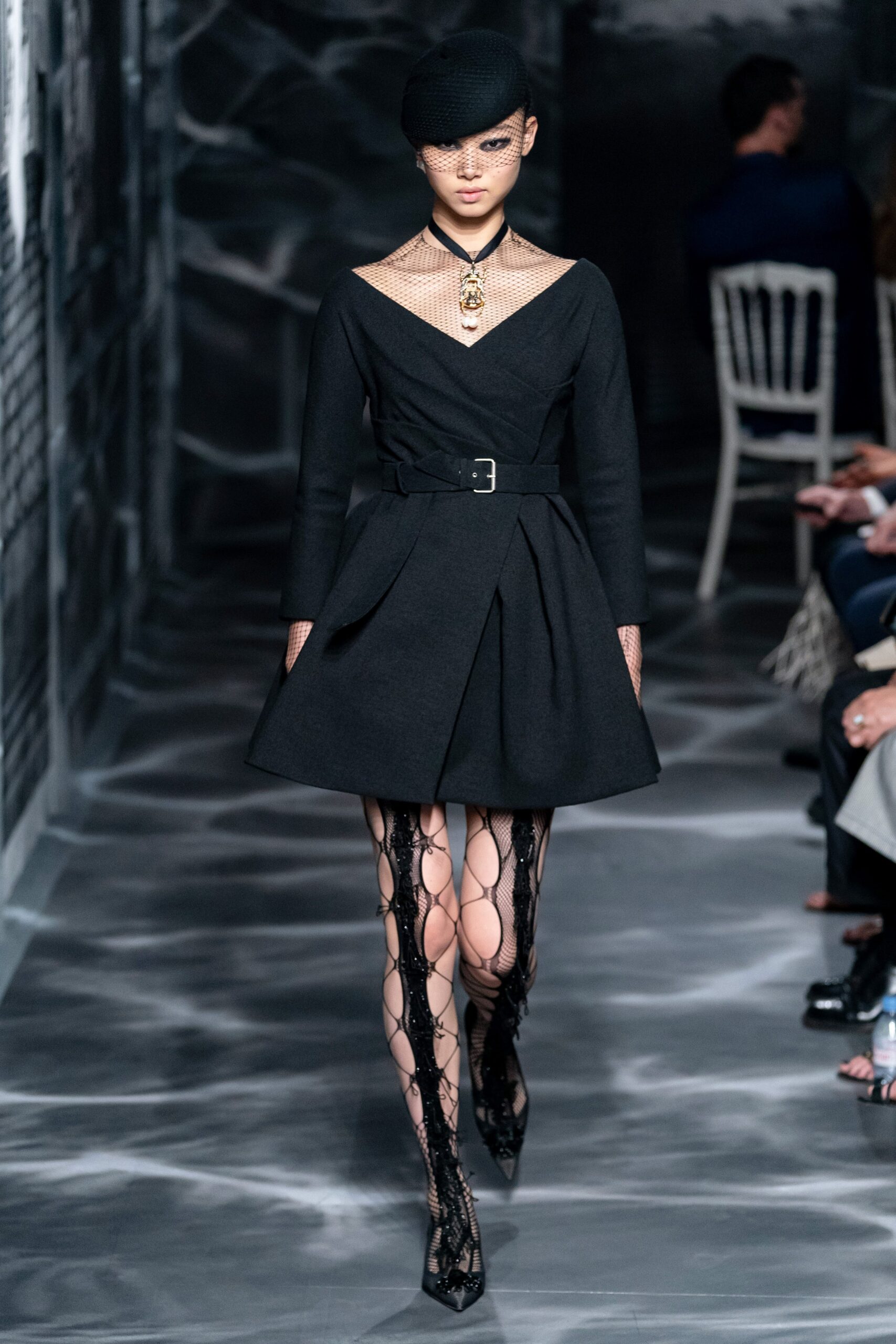 Christian Dior F/W 19 Couture Look 2