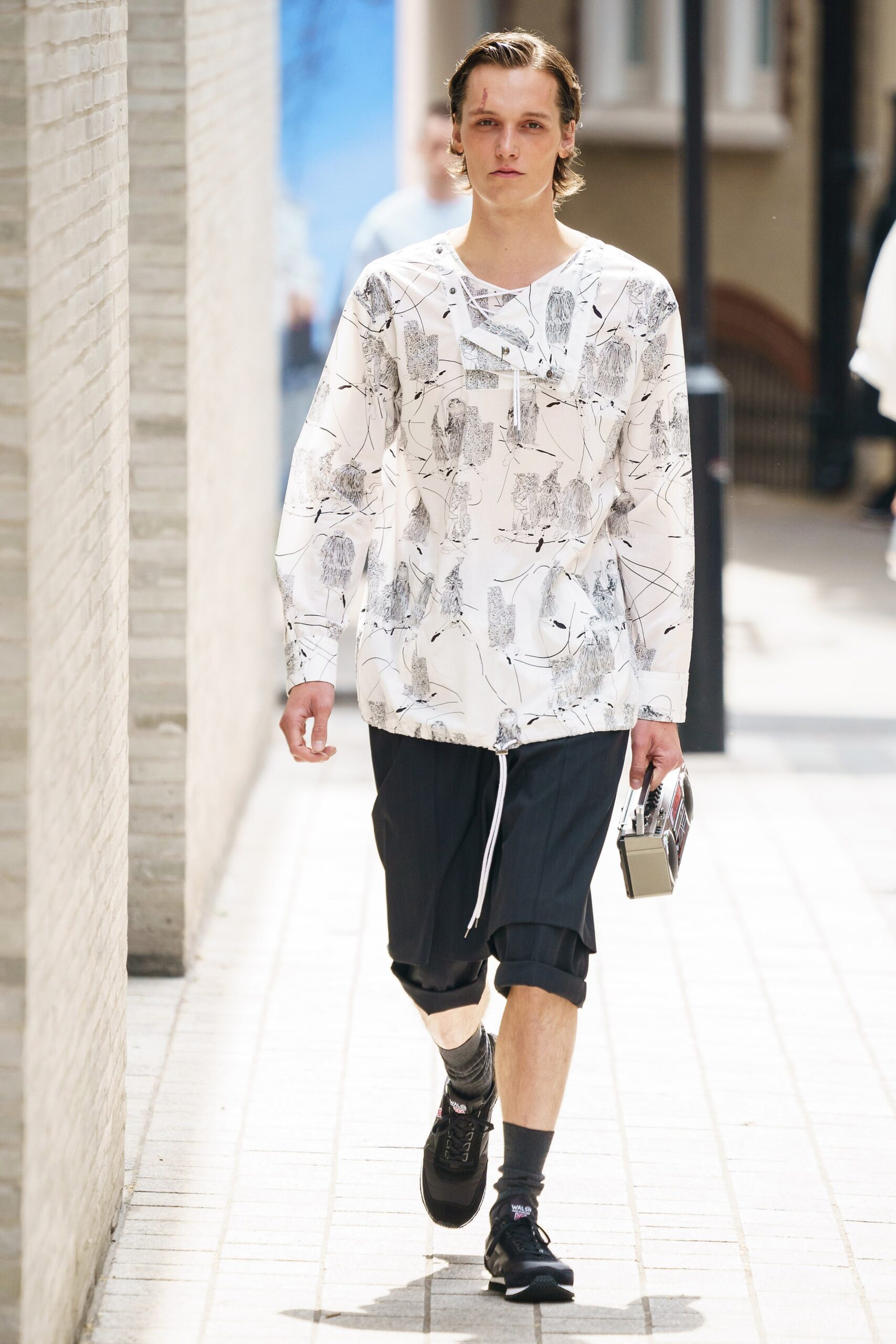 Chalayan S/S 20 Menswear Look 256