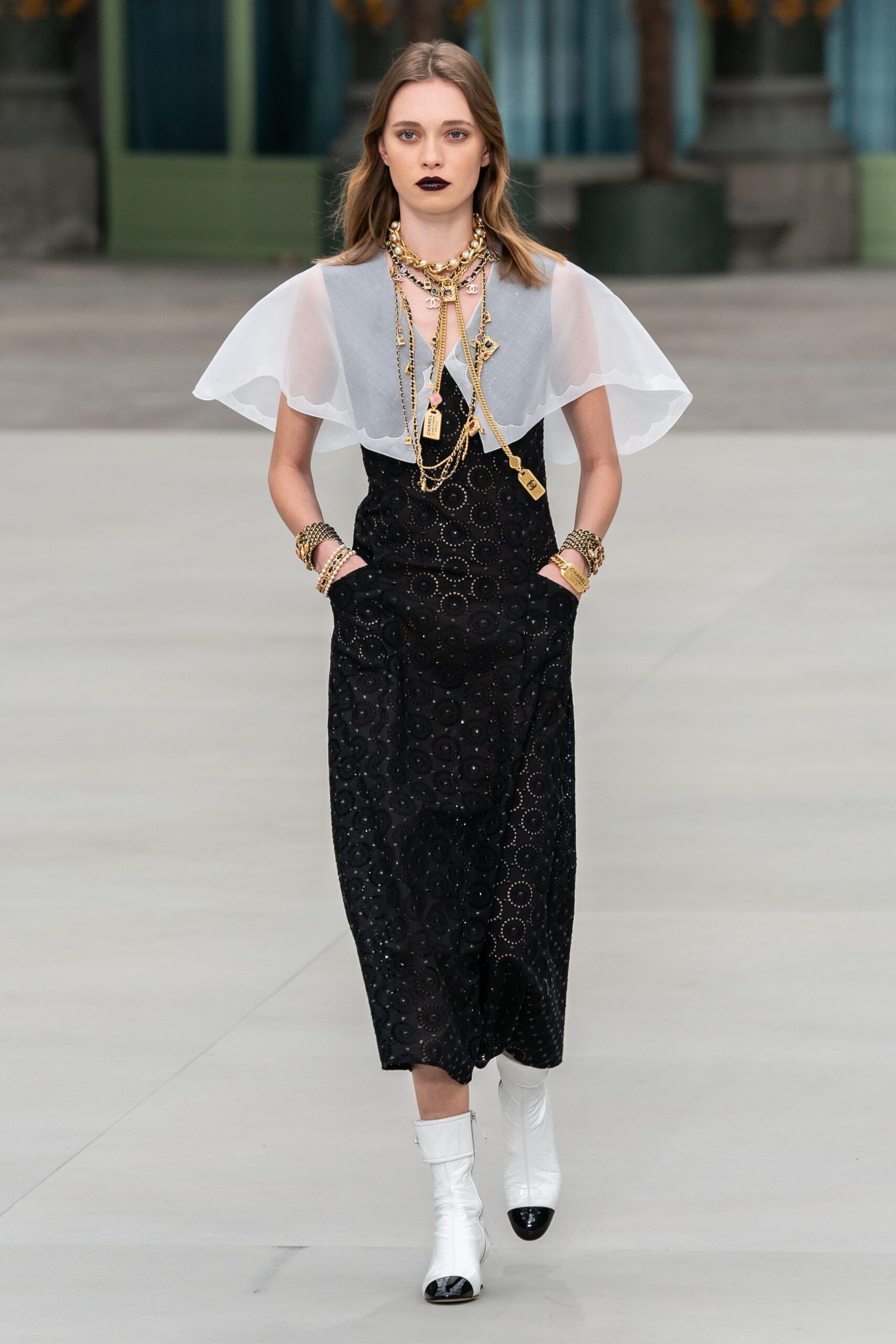 Chanel Resort 20 Look 11