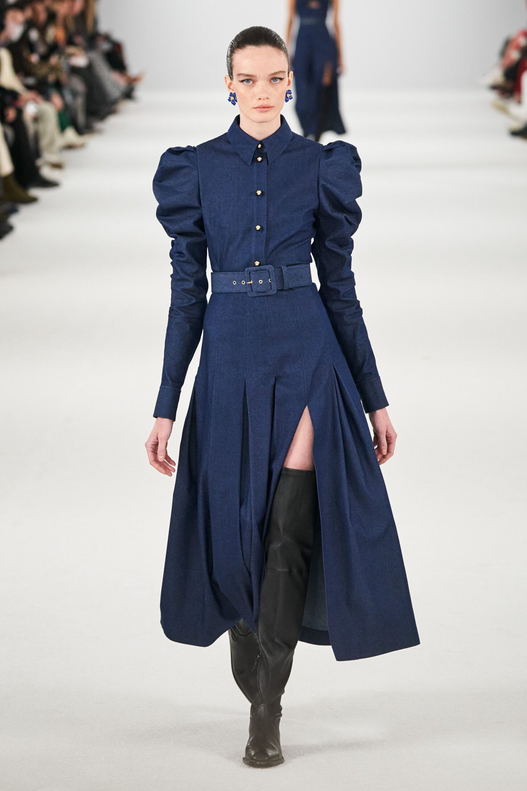 Carolina Herrera F/W 22 Look 404