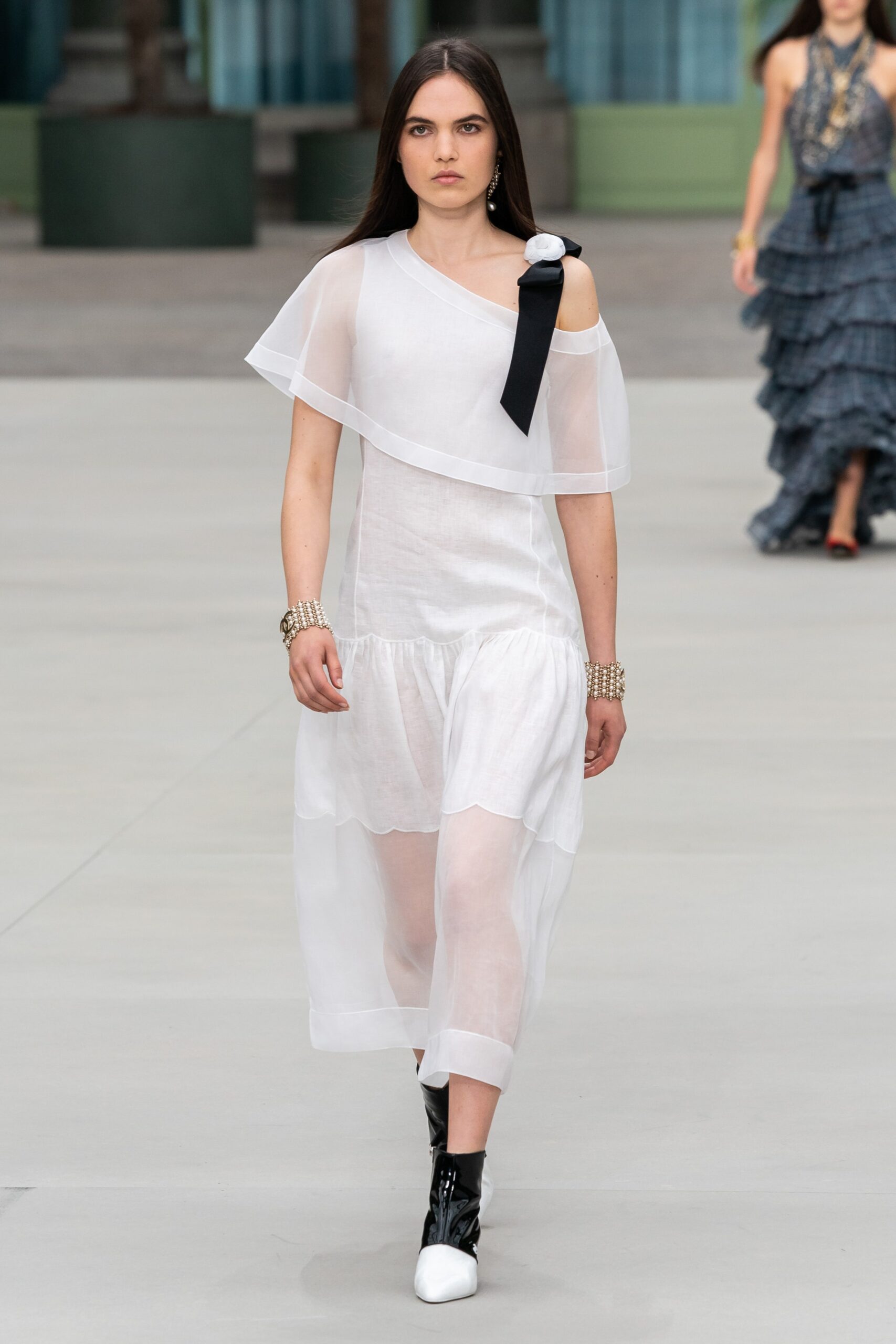 Chanel Resort 20 Look 15