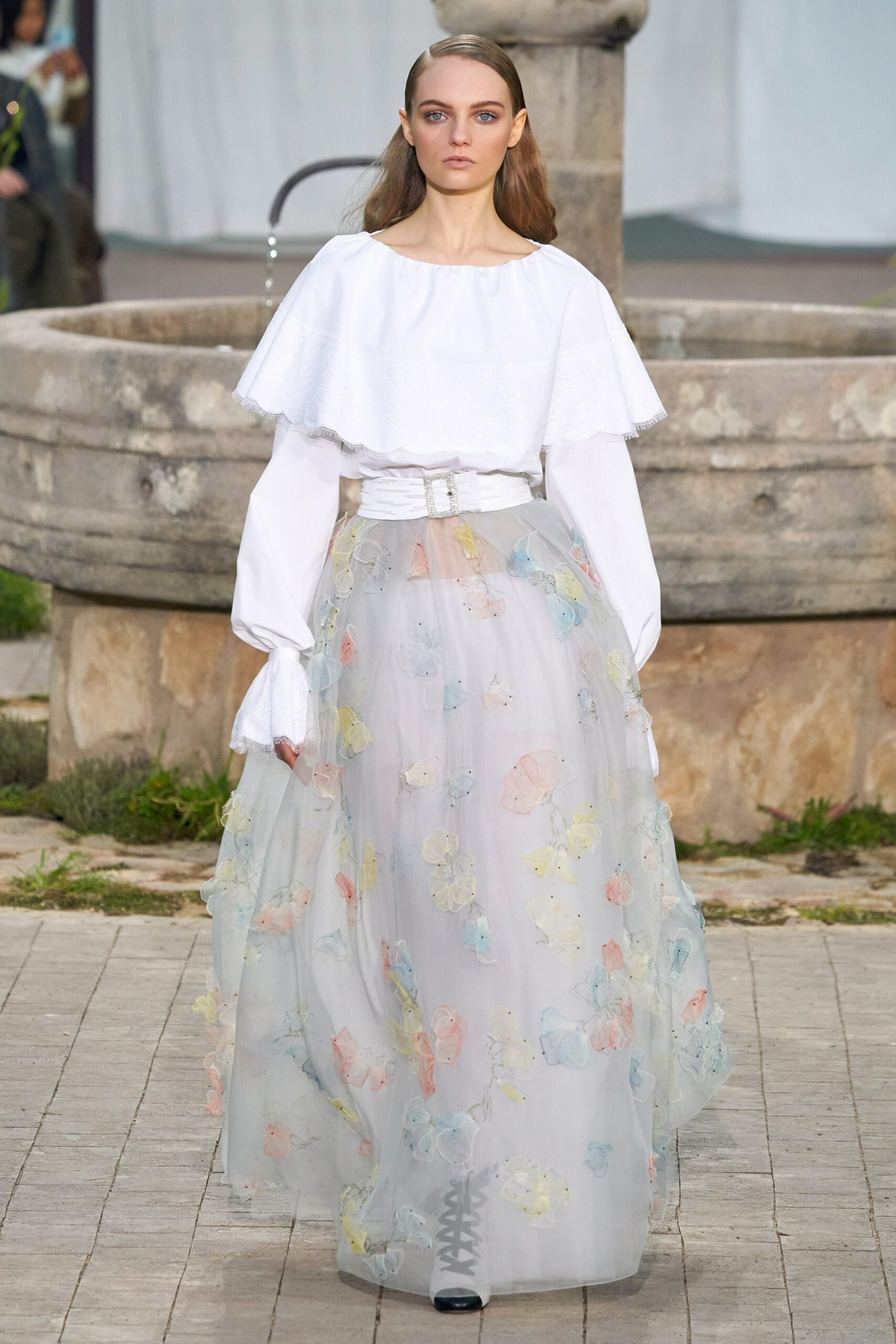 Chanel S/S 20 Couture Look 12
