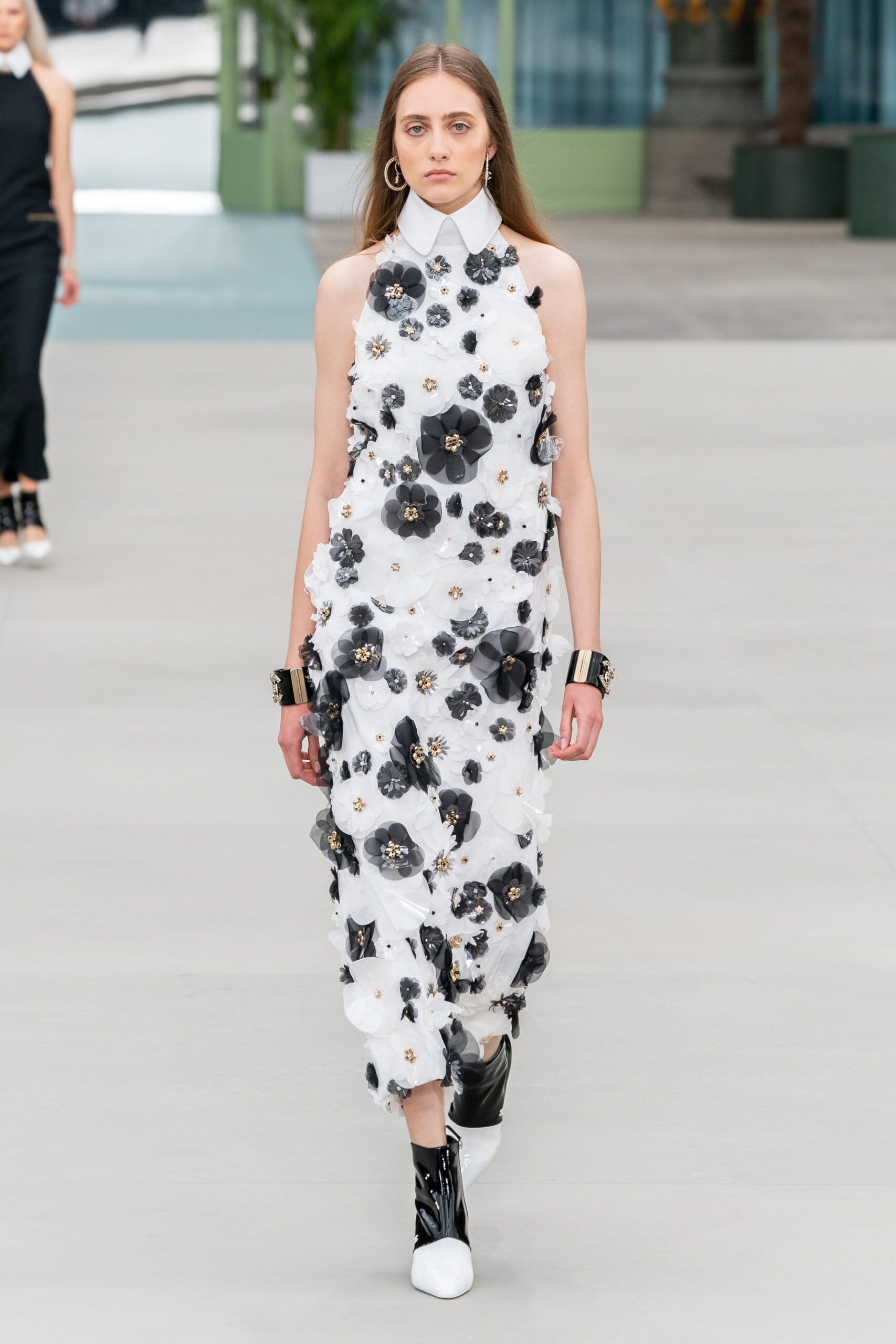 Chanel Resort 20 Look 23