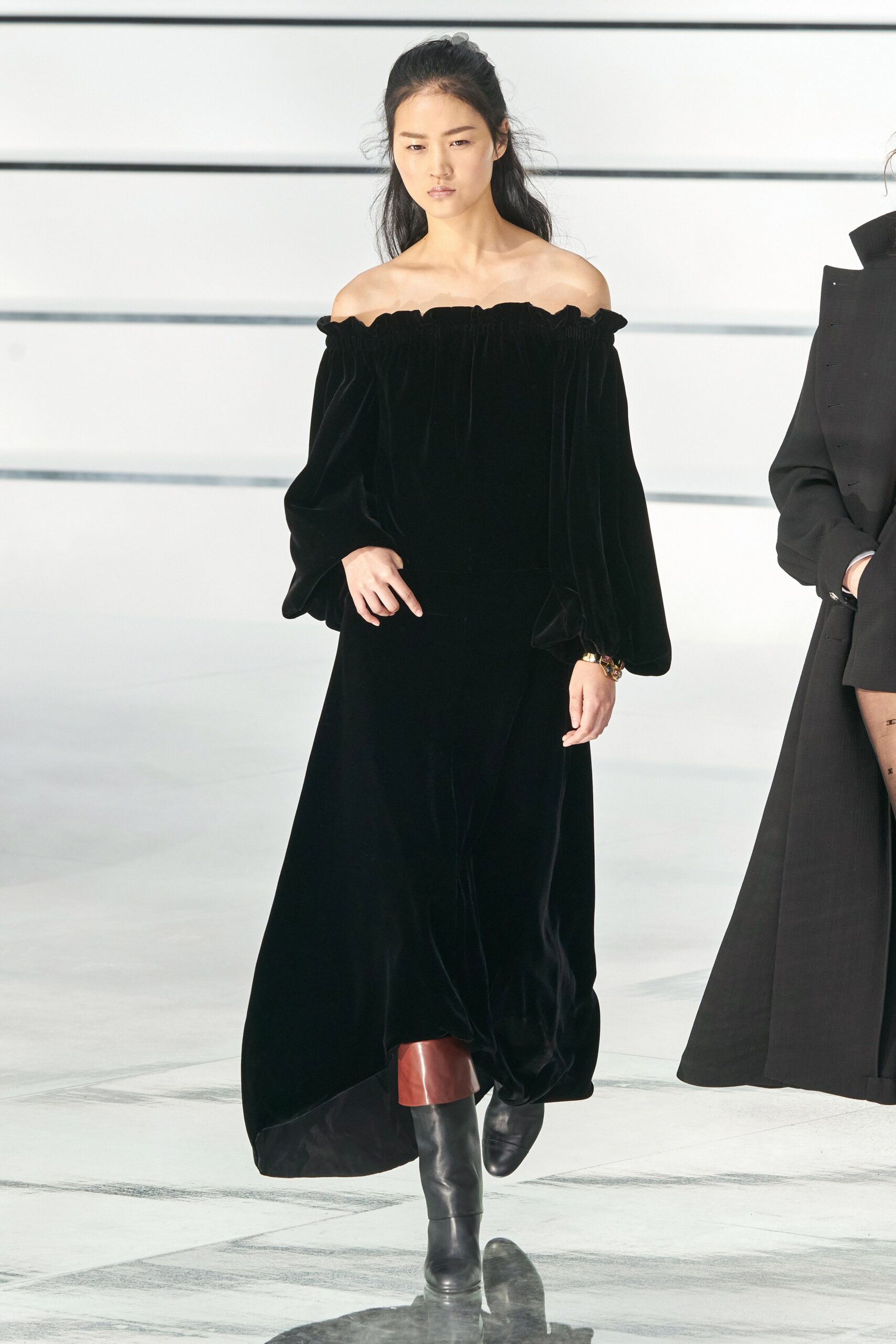 Chanel F/W 20 Look 25