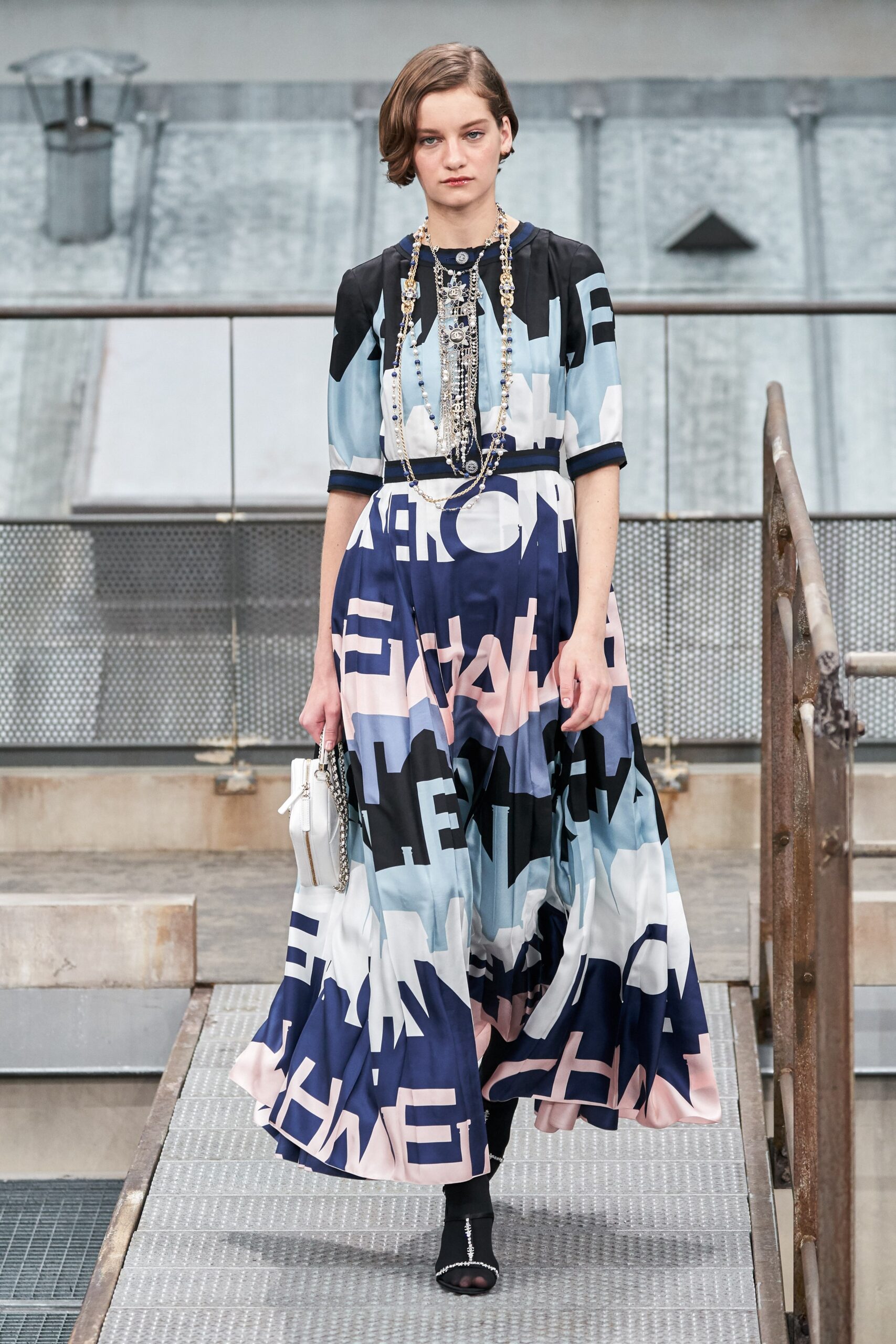 Chanel S/S 20 Look 19