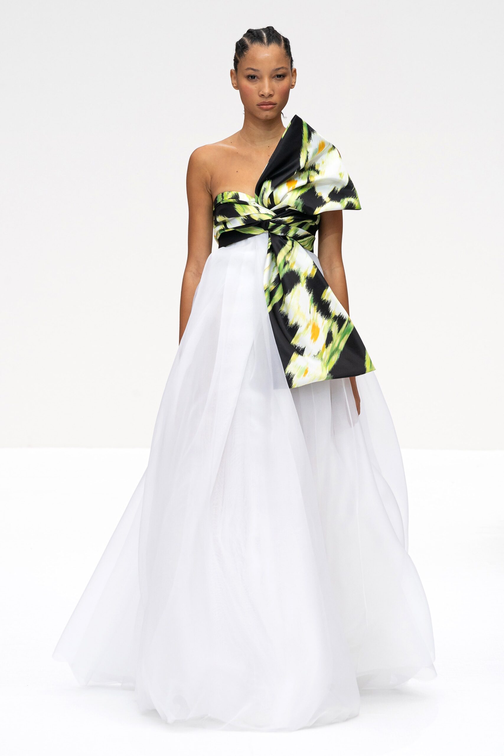 Carolina Herrera S/S 20 Look 717