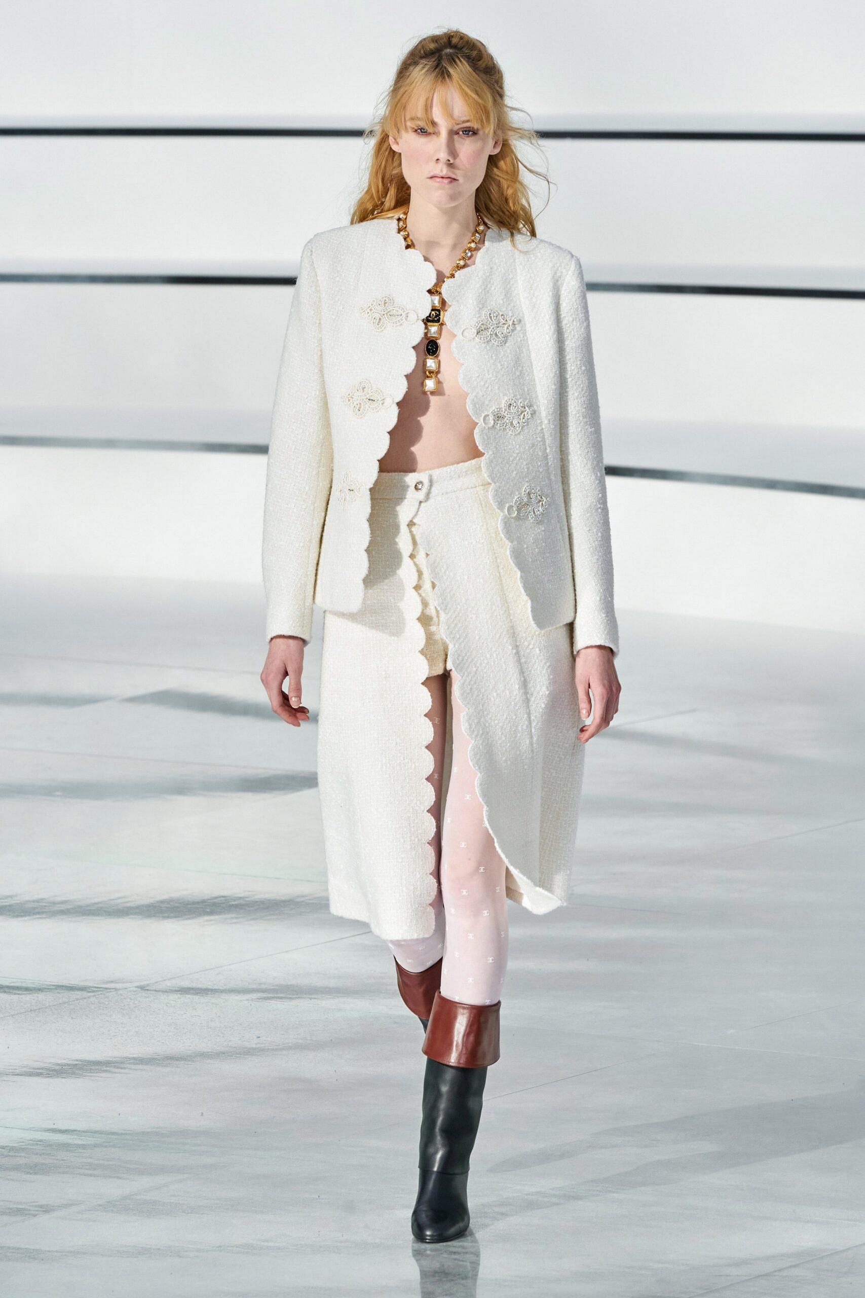 Chanel F/W 20 Look 26