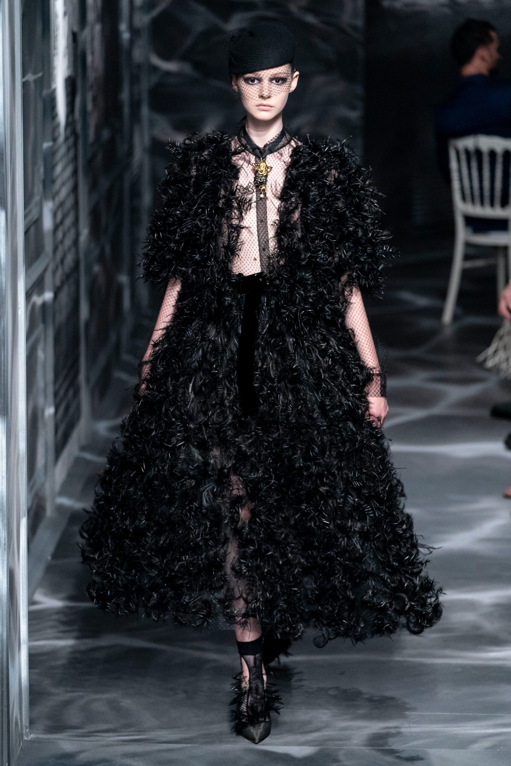 Christian Dior F/W 19 Couture Look 4