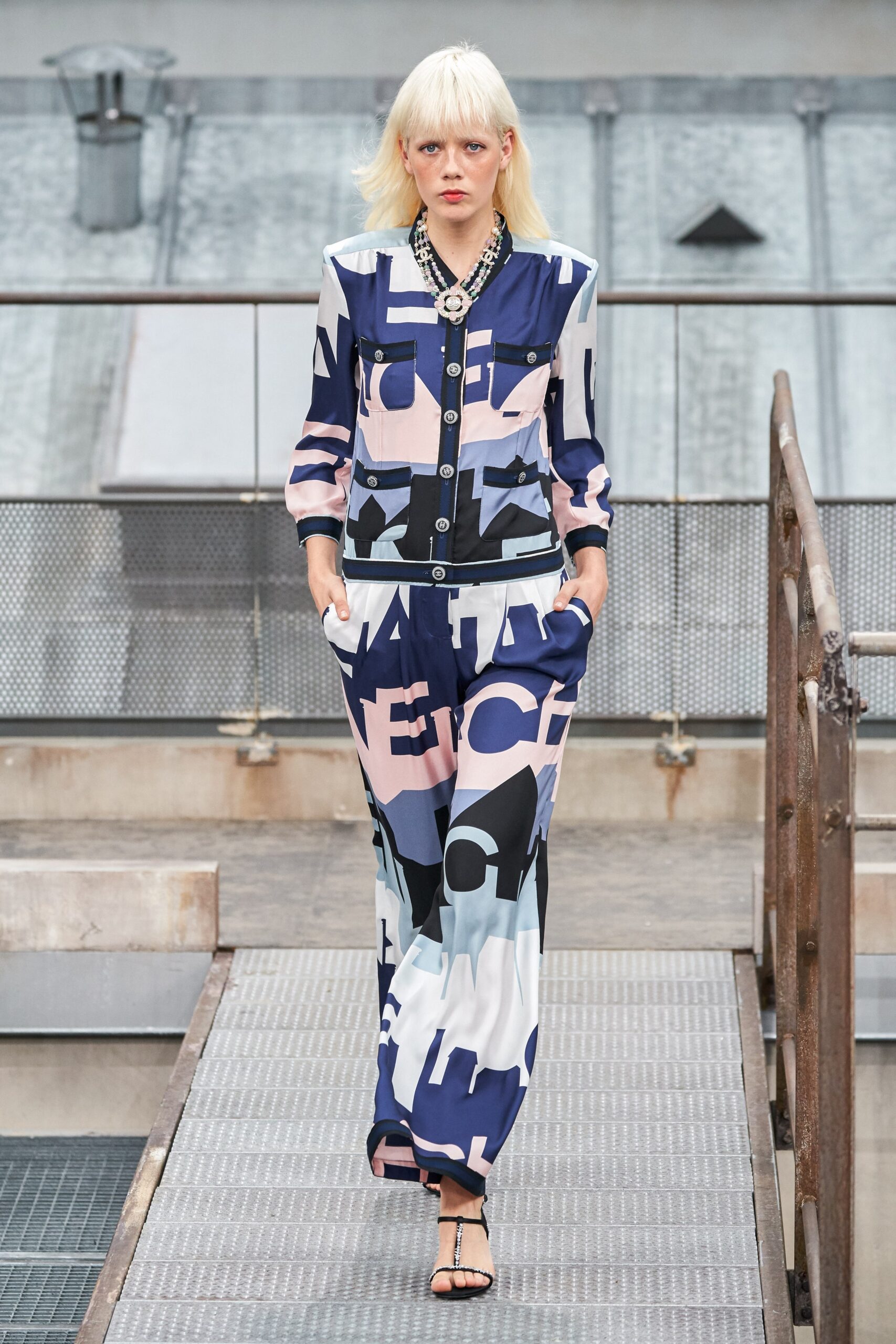 Chanel S/S 20 Look 20