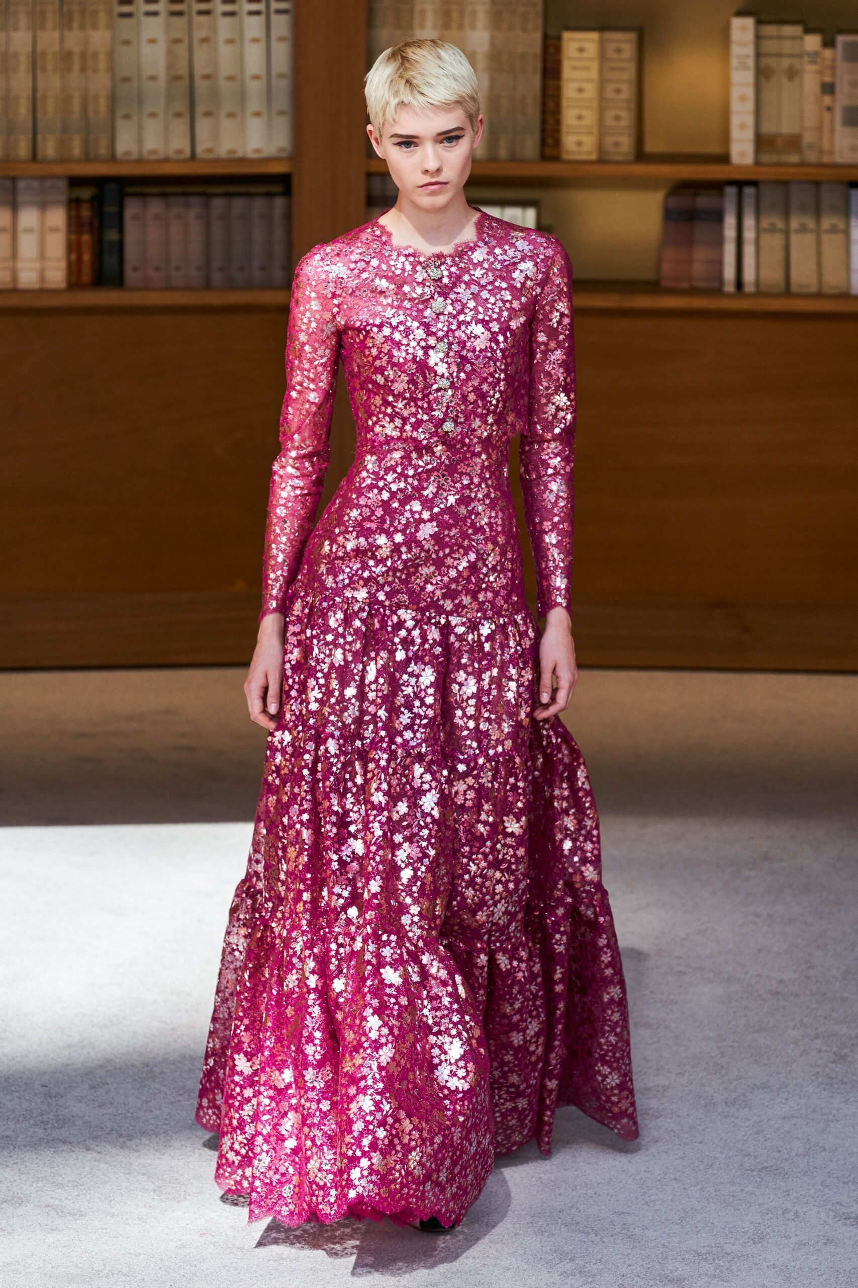 Chanel F/W 19 Couture Look 17