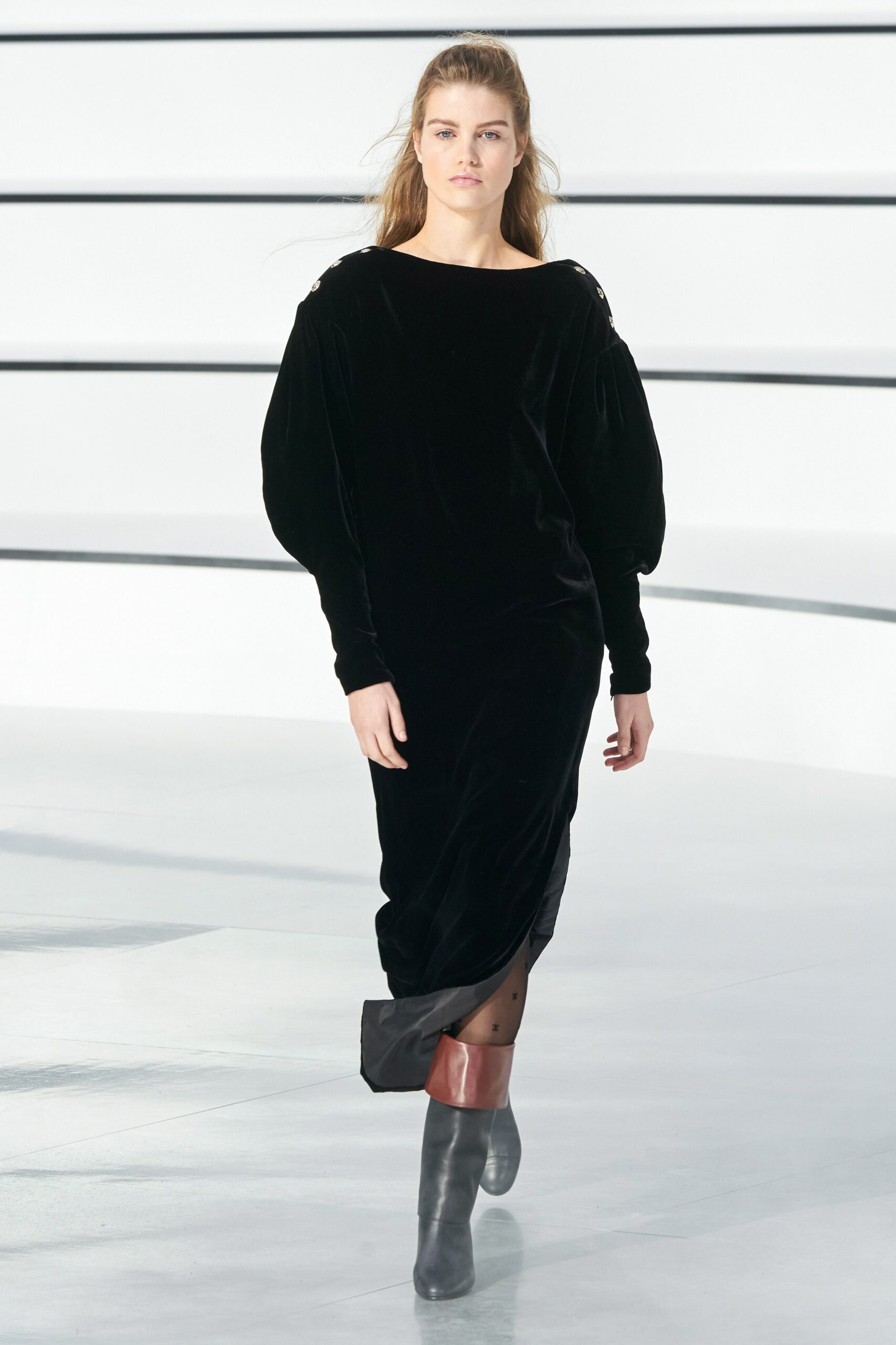 Chanel F/W 20 Look 29