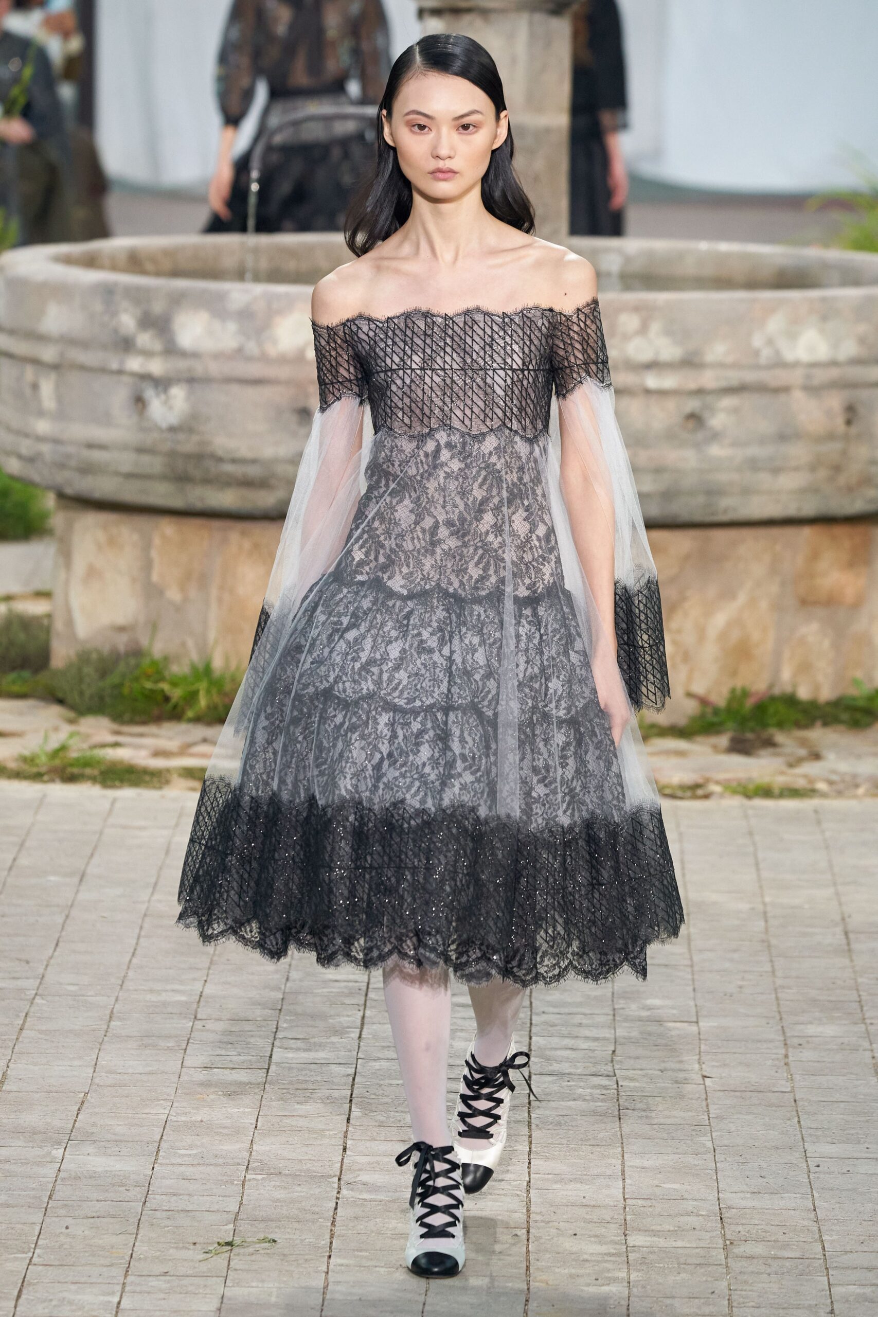 Chanel S/S 20 Couture Look 18
