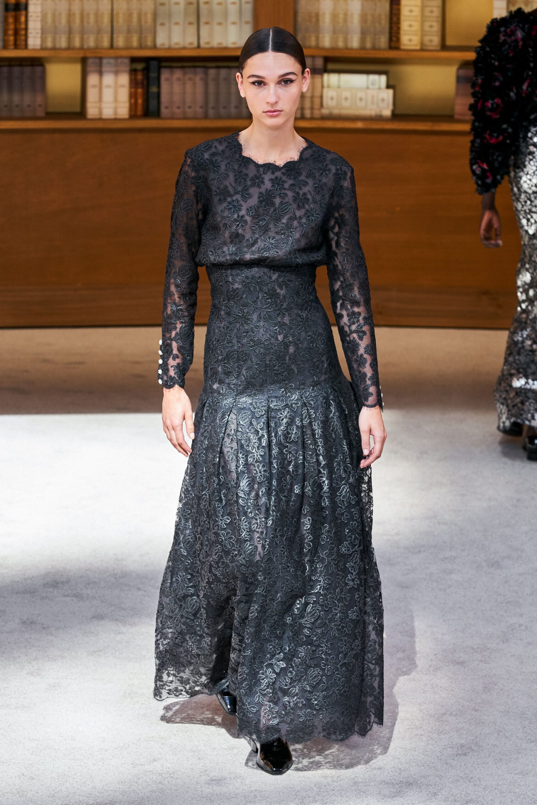 Chanel F/W 19 Couture Look 21
