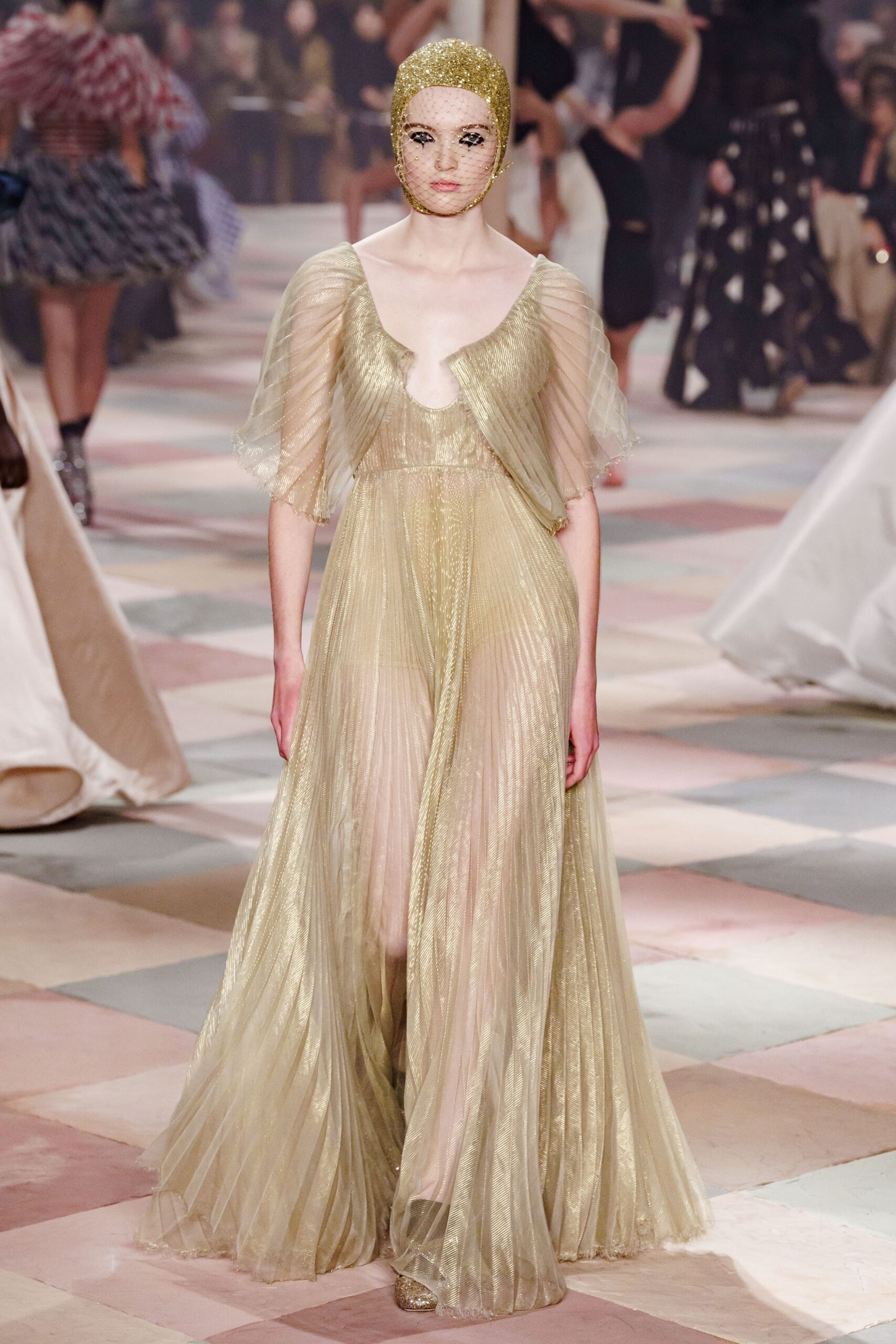 Christian Dior S/S 19 Couture Look 10
