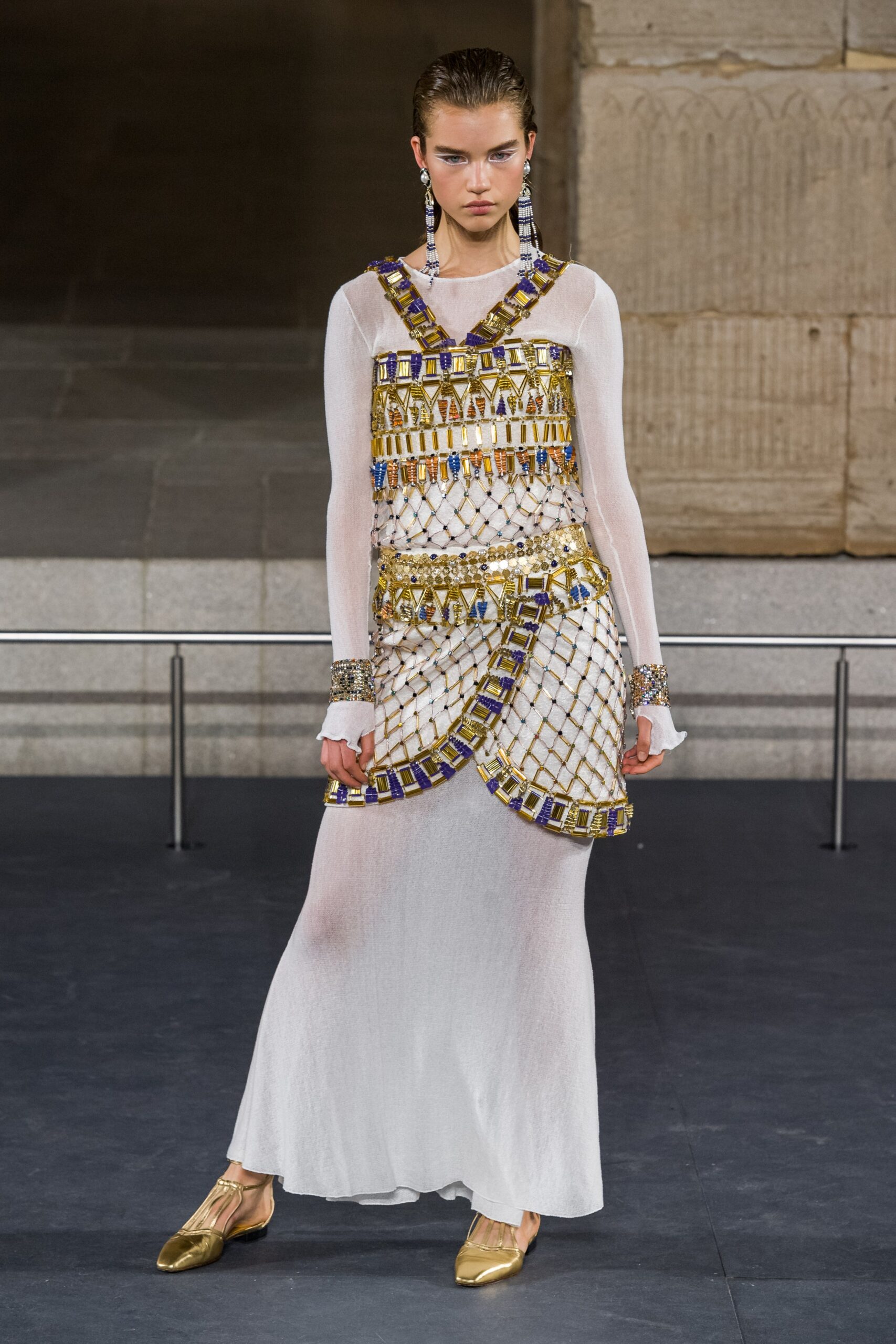 Chanel F/W 19 Look 16