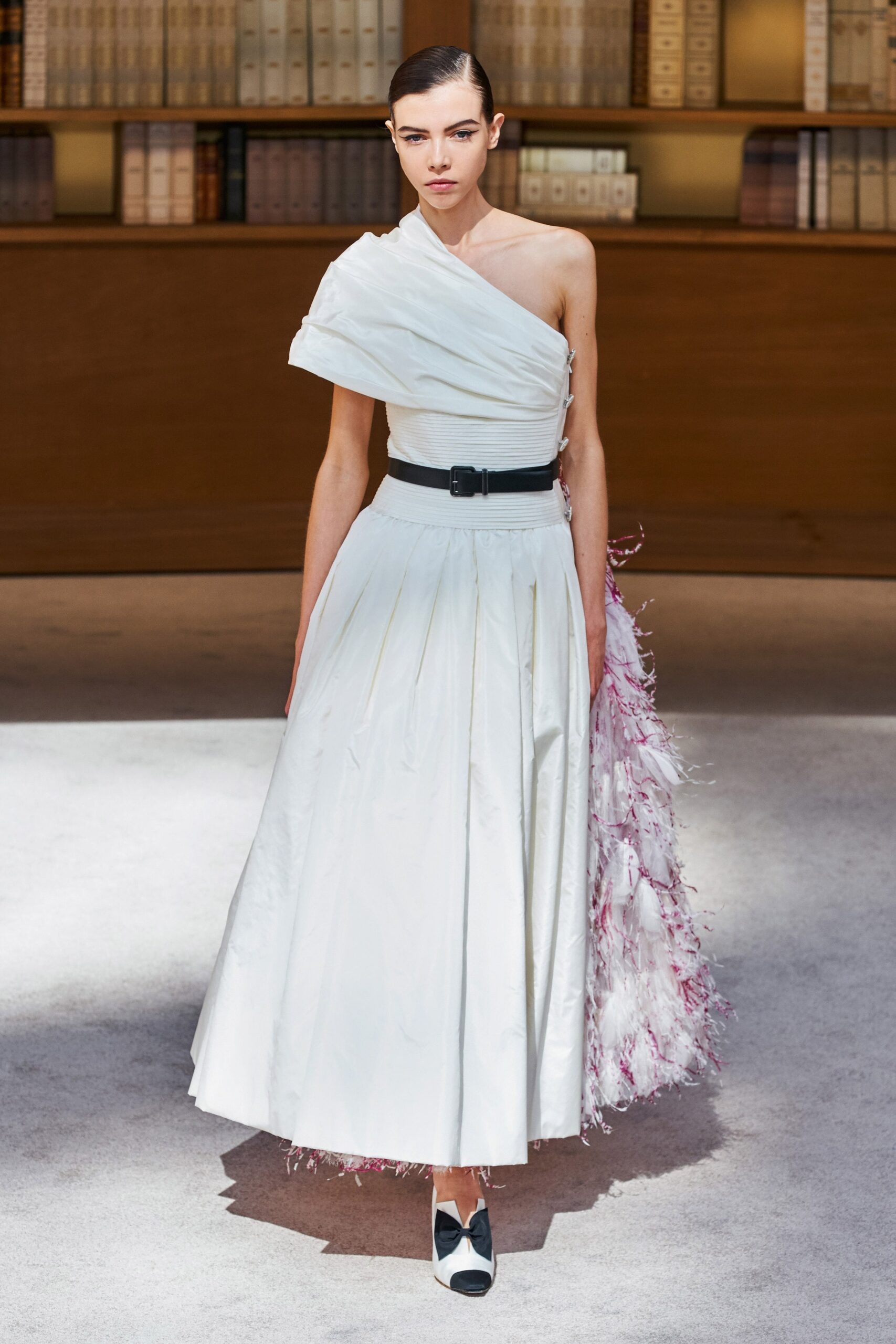 Chanel F/W 19 Couture Look 23