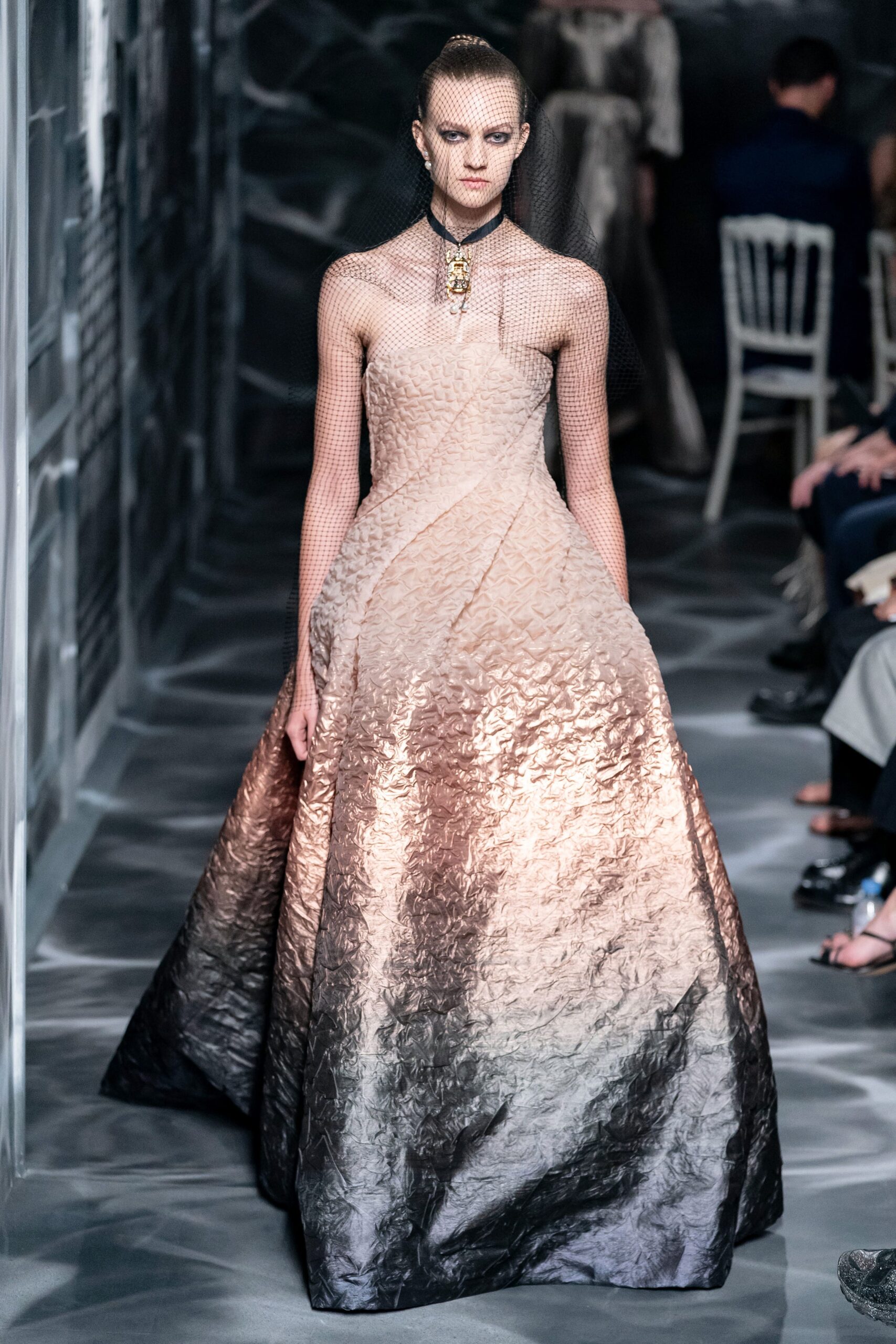 Christian Dior F/W 19 Couture Look 21