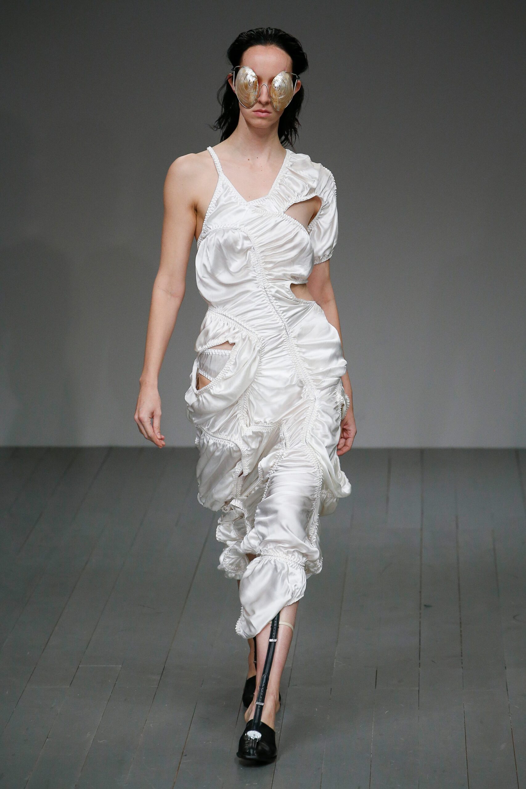 Central Saint Martins F/W 18 Look 8