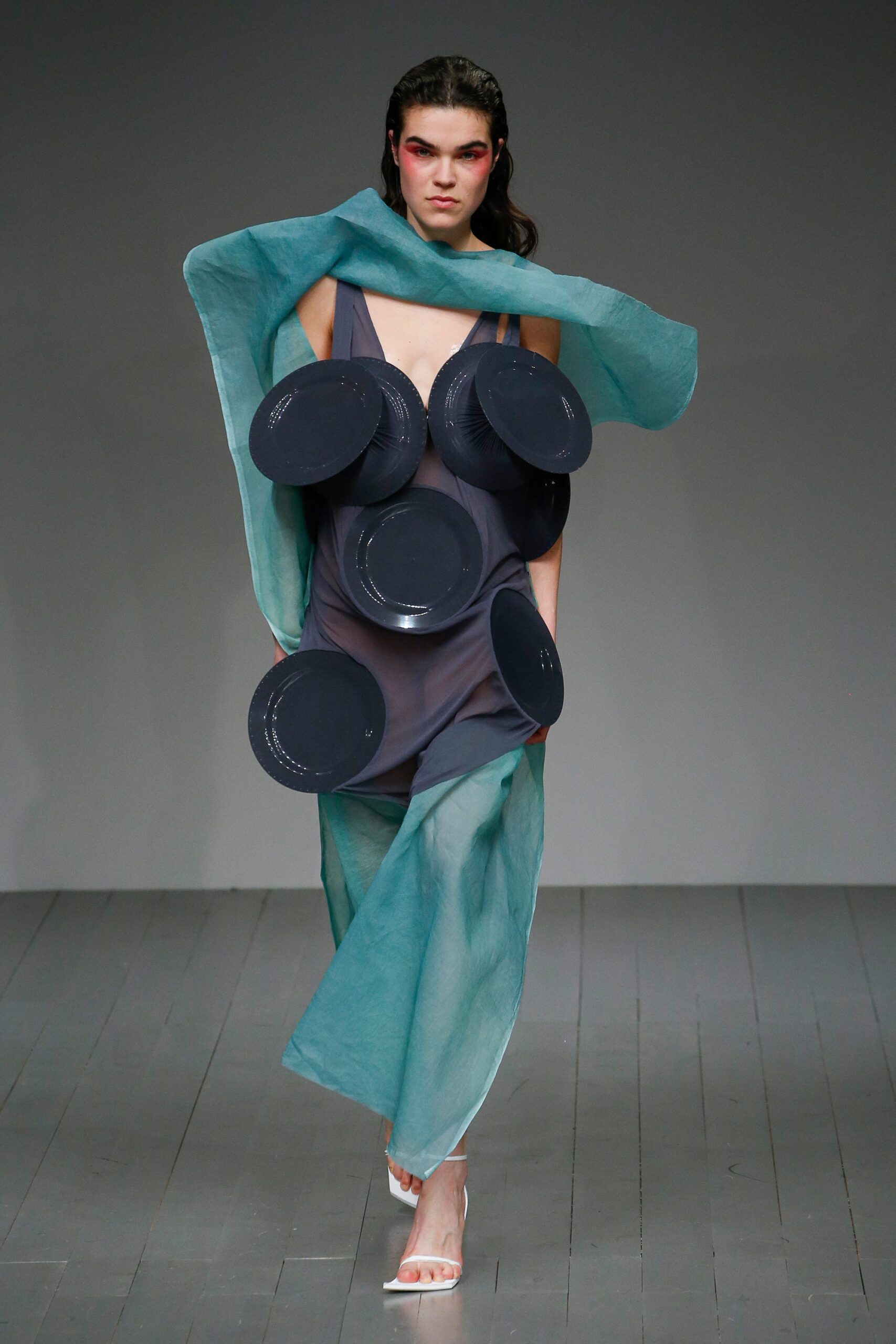 Central Saint Martins F/W 18 Look 15