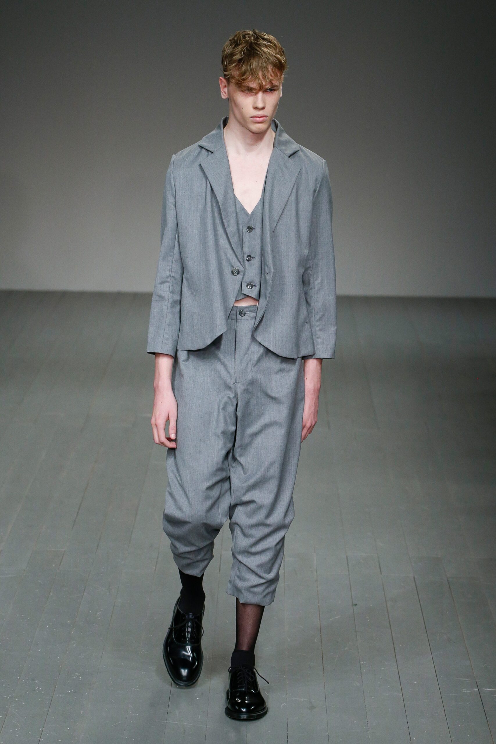 Central Saint Martins F/W 18 Look 28