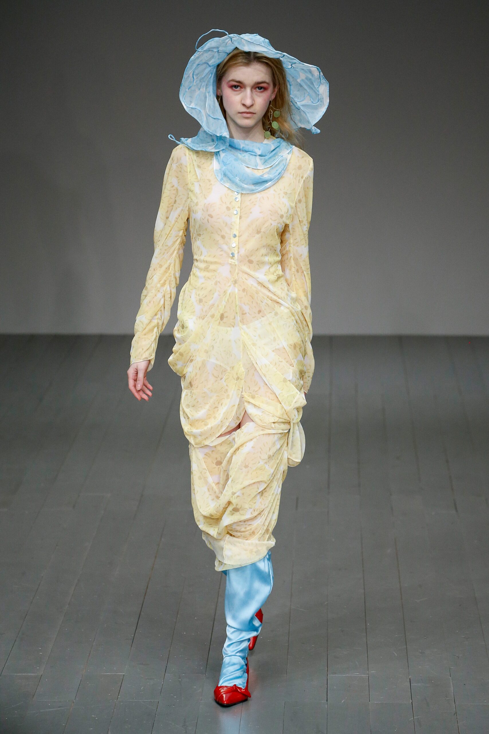 Central Saint Martins F/W 18 Look 43