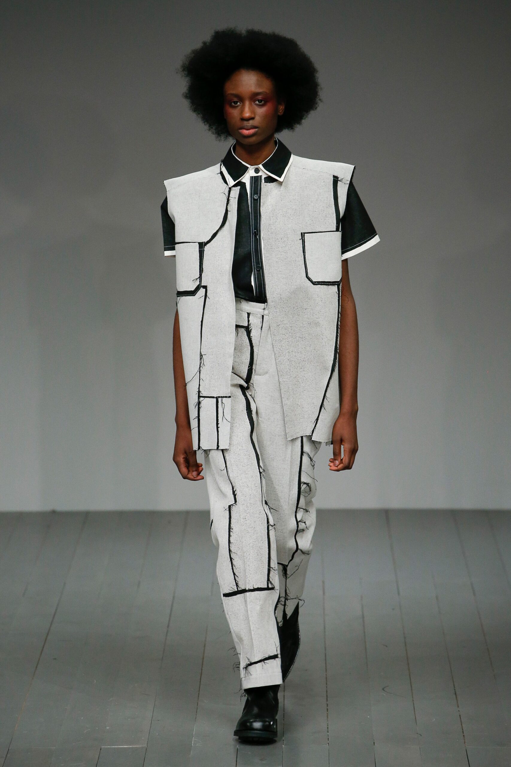 Central Saint Martins F/W 18 Look 64