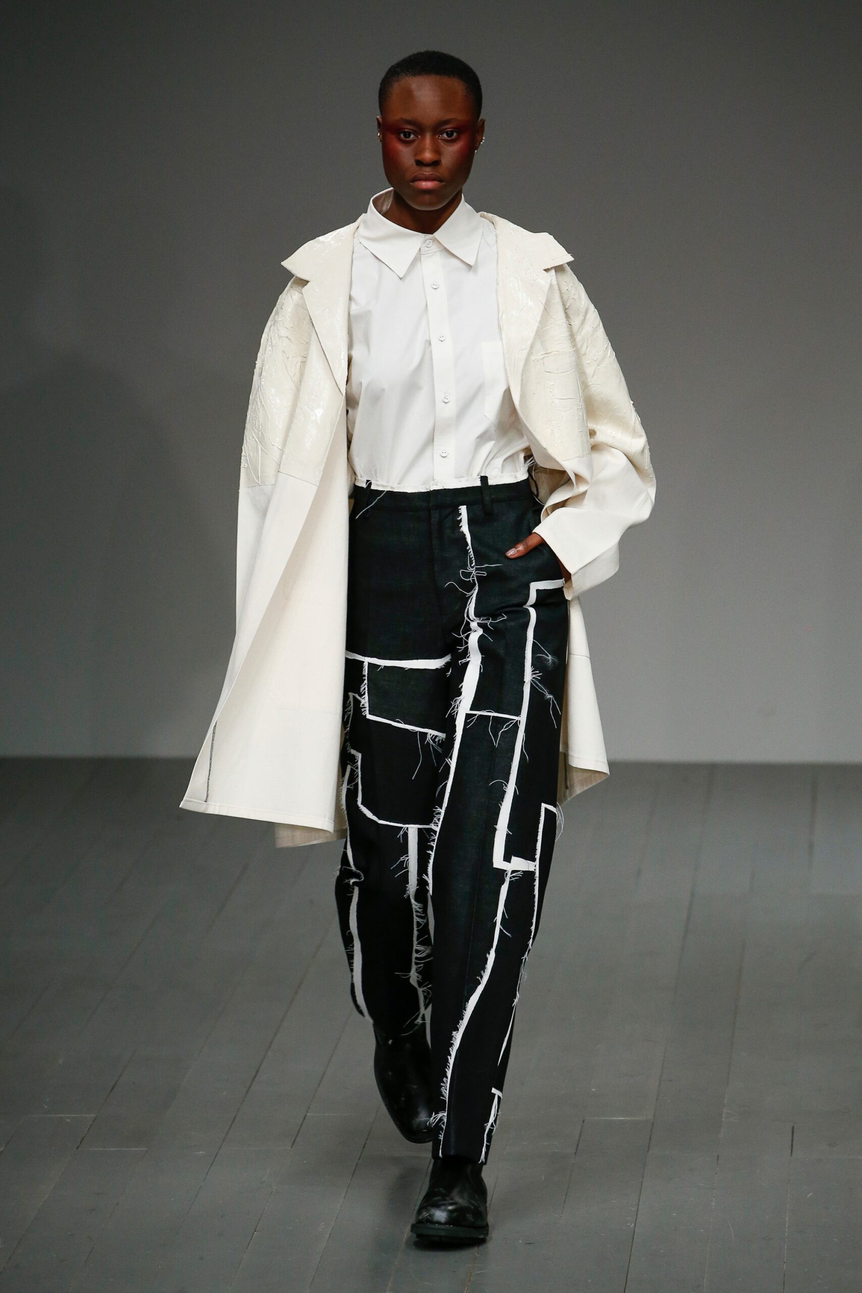 Central Saint Martins F/W 18 Look 66