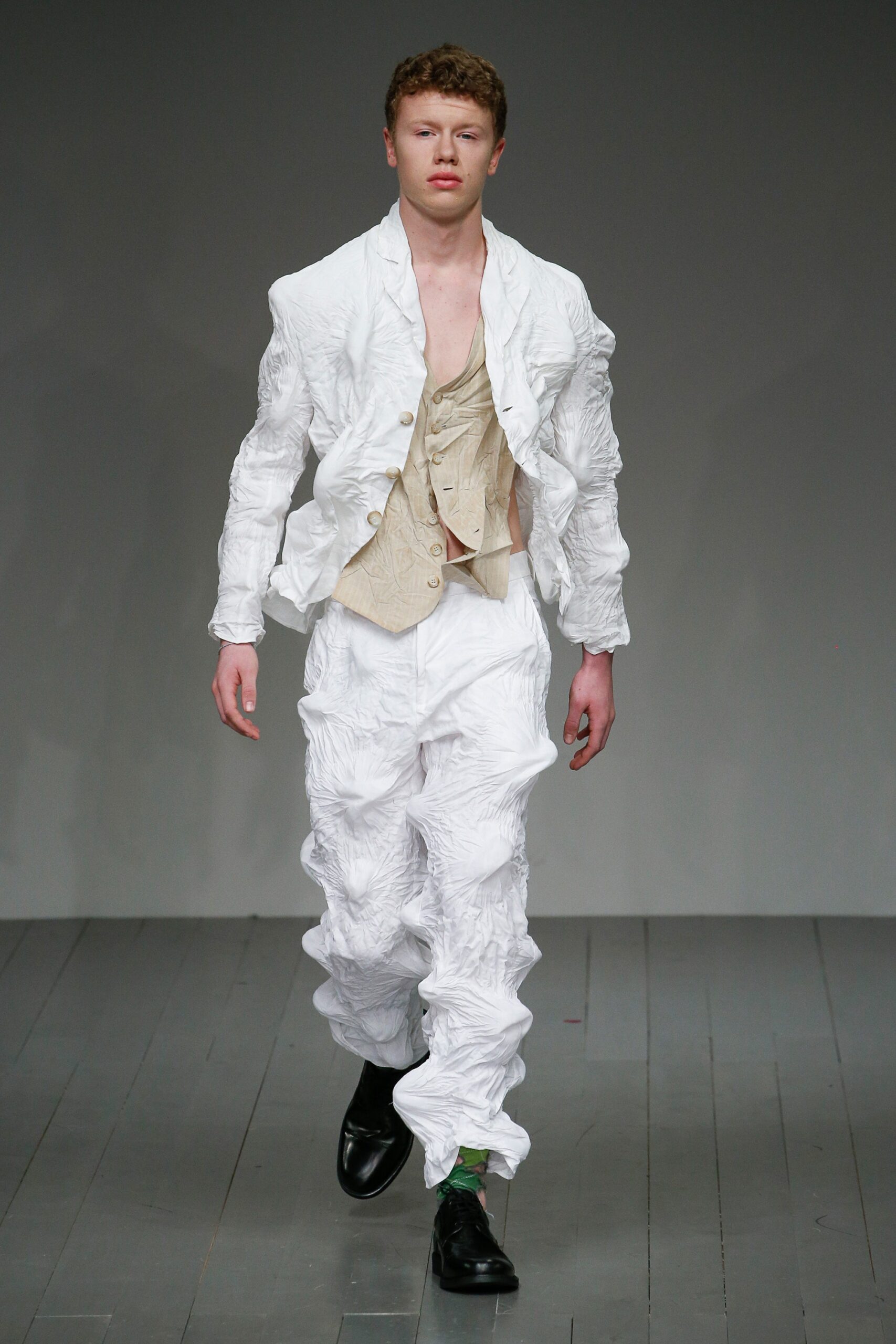 Central Saint Martins F/W 18 Look 99