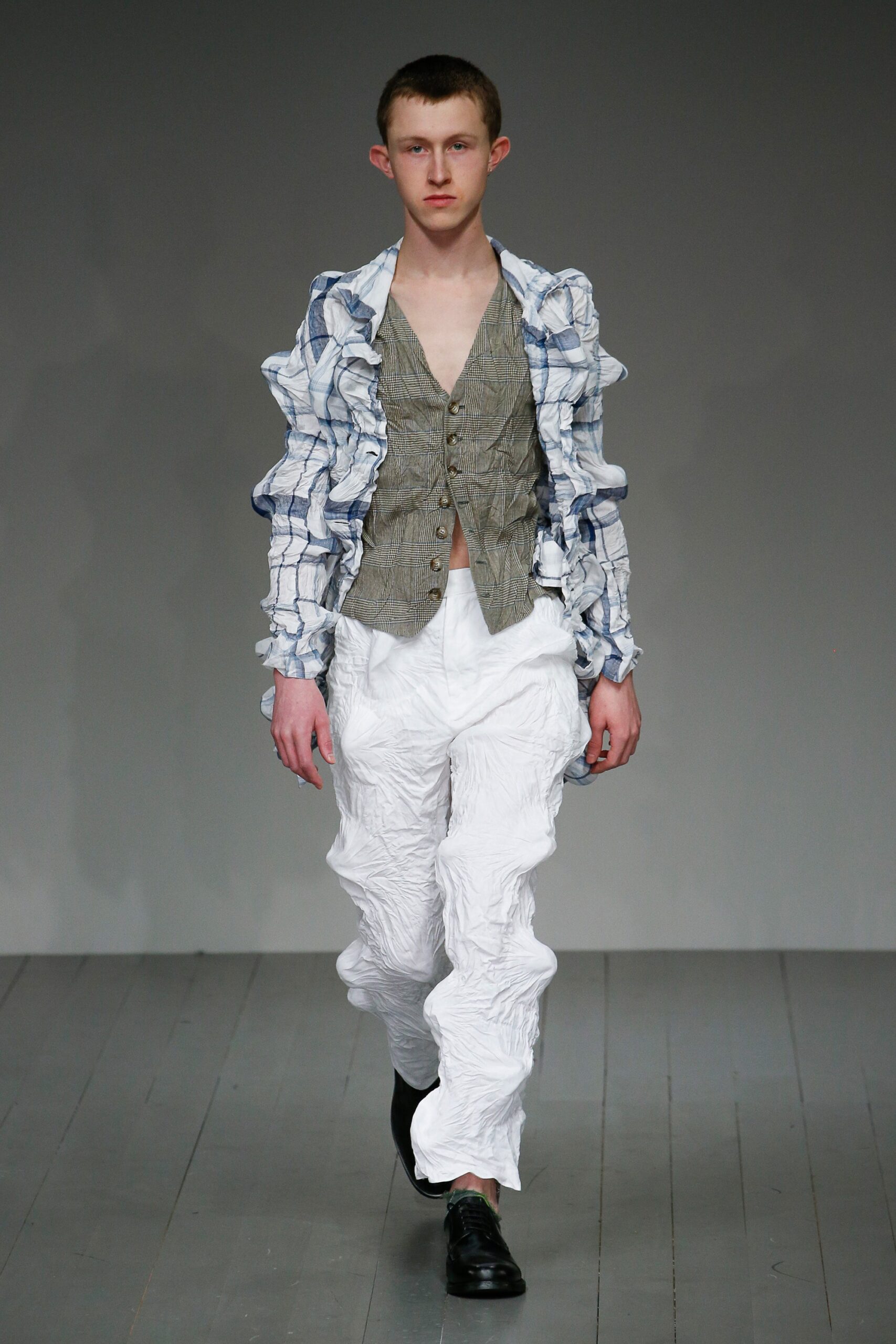 Central Saint Martins F/W 18 Look 102