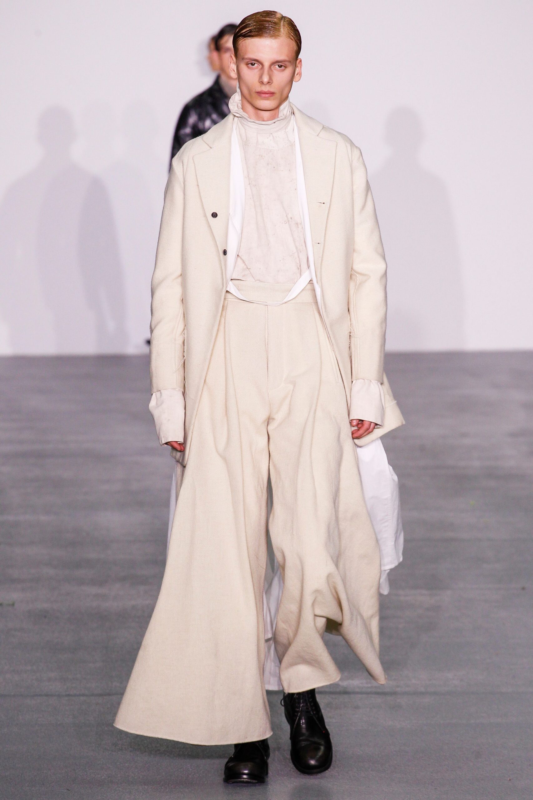 Central Saint Martins F/W 16 Look 84