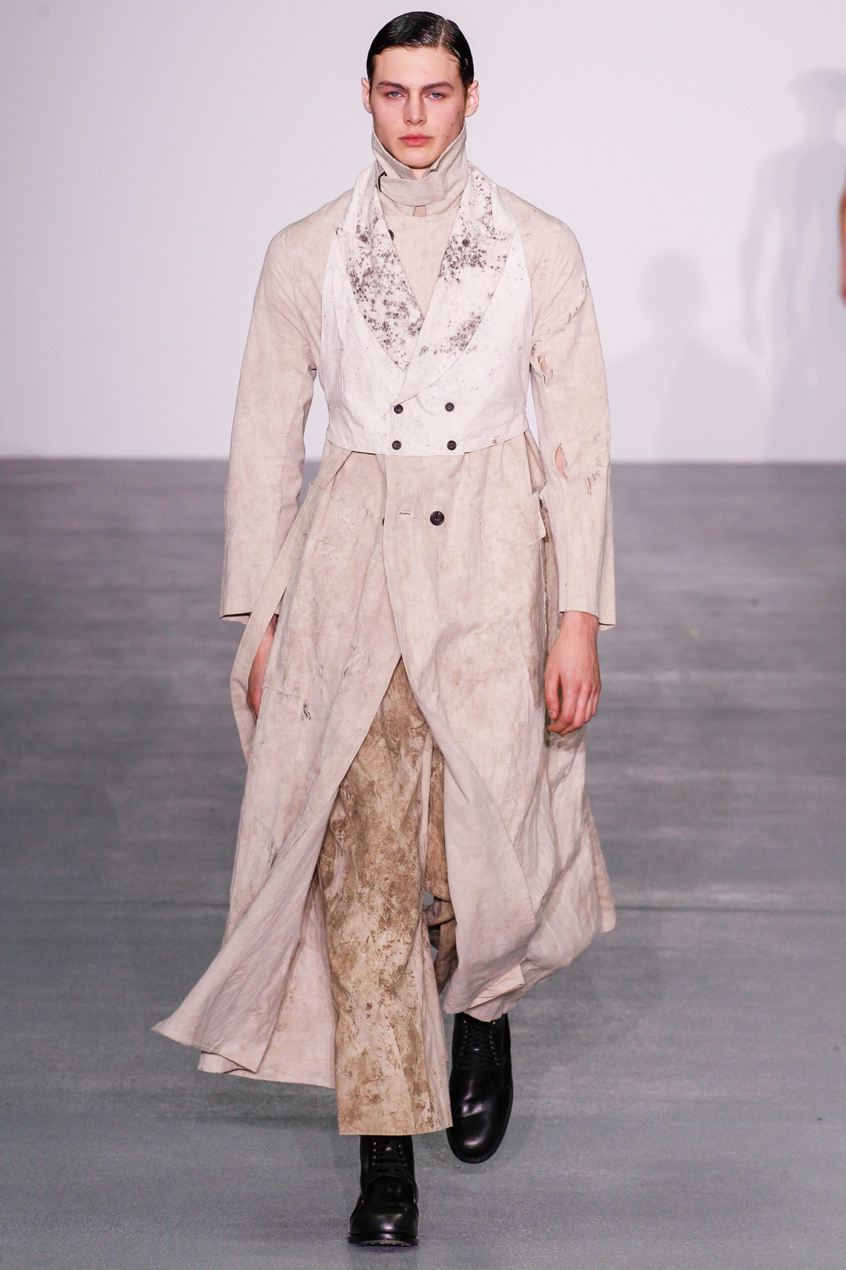 Central Saint Martins F/W 16 Look 90
