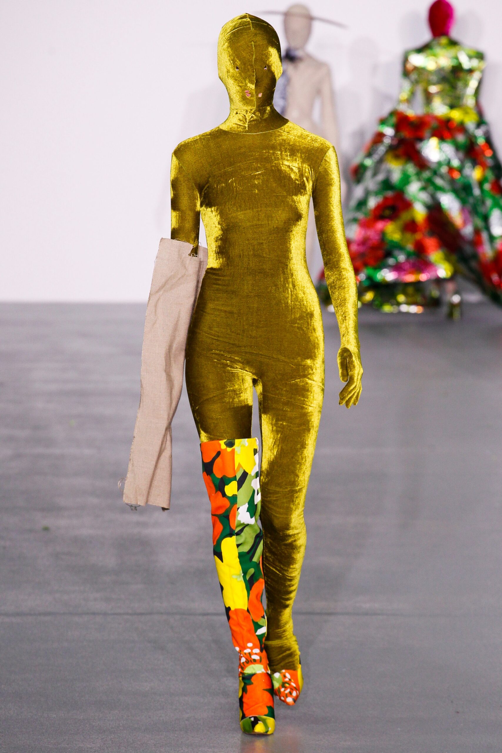 Central Saint Martins F/W 16 Look 105